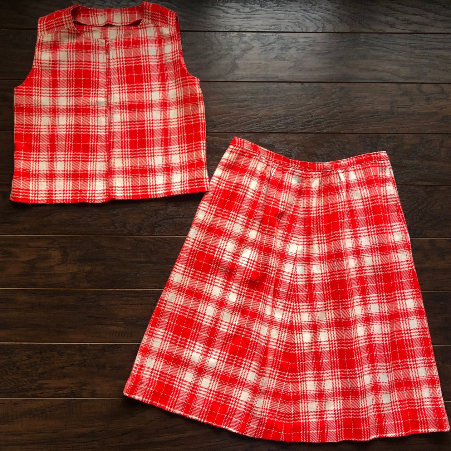 70’s Vintage Women’s 2 Piece Plaid Vest and Skirt
