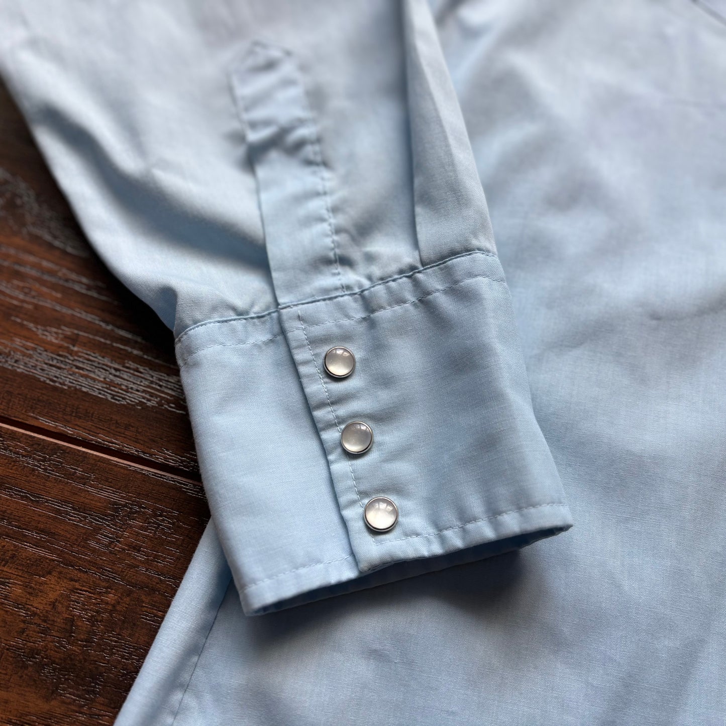80’s Vintage Western Men’s Border Town Shirt with Embroidered Yokes and Snap Buttons