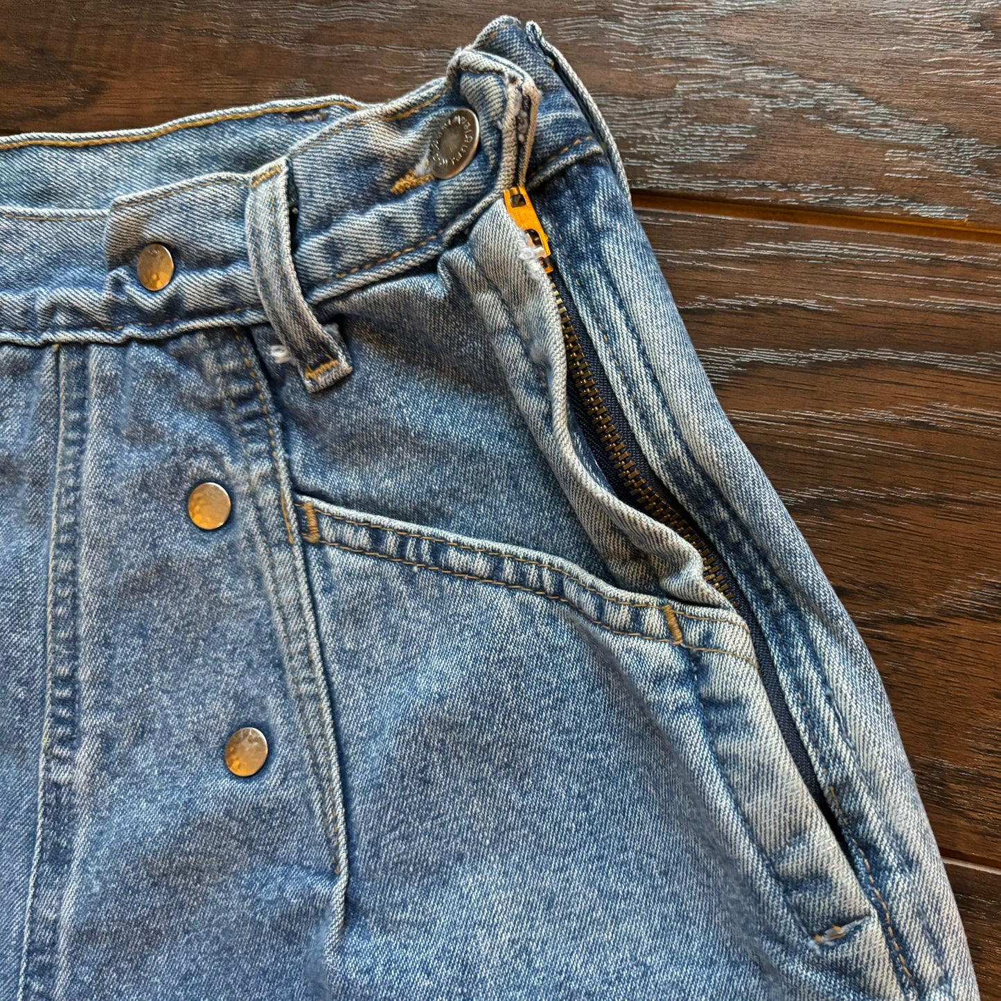 90’s Vintage Western Women’s High Rise Bareback Wrangler Jeans | RARE