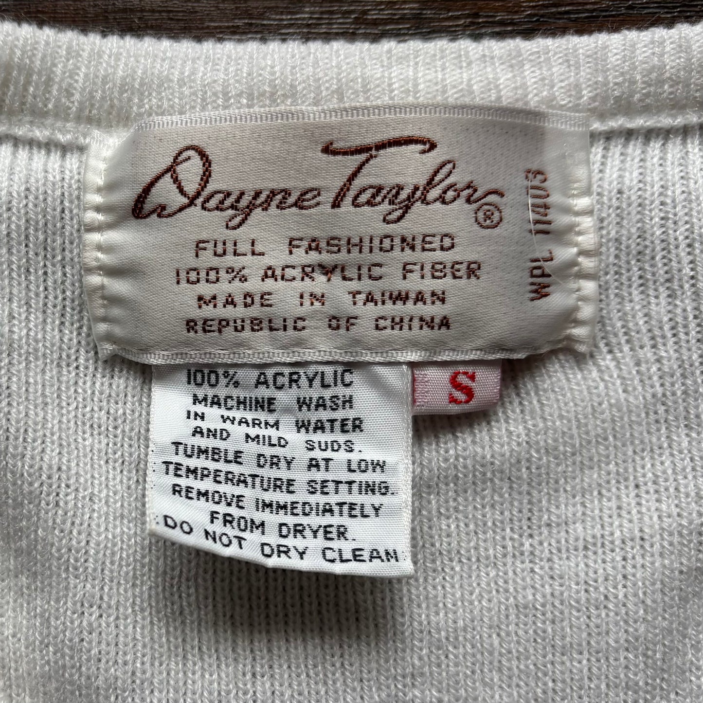 Vintage Western Women’s Dayne Taylor 100% Acrylic Fiber Embroidery/Patches Texas Themes Pullover Sweater | Made in Taiwan R.O.C.
