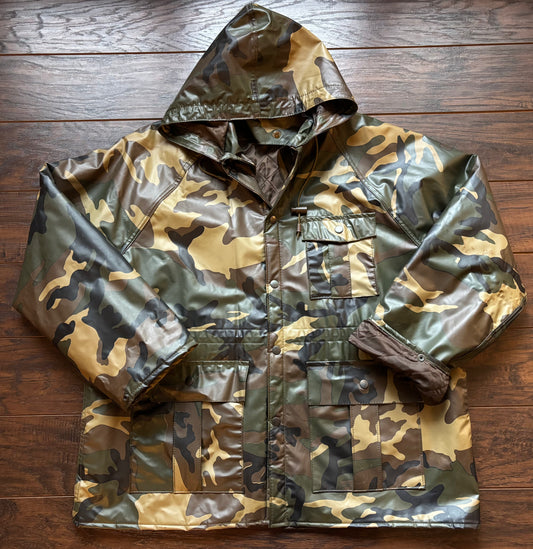 Vintage Men’s Camouflage Duck Bay 100% PVC Hooded Raincoat | Made in Taiwan