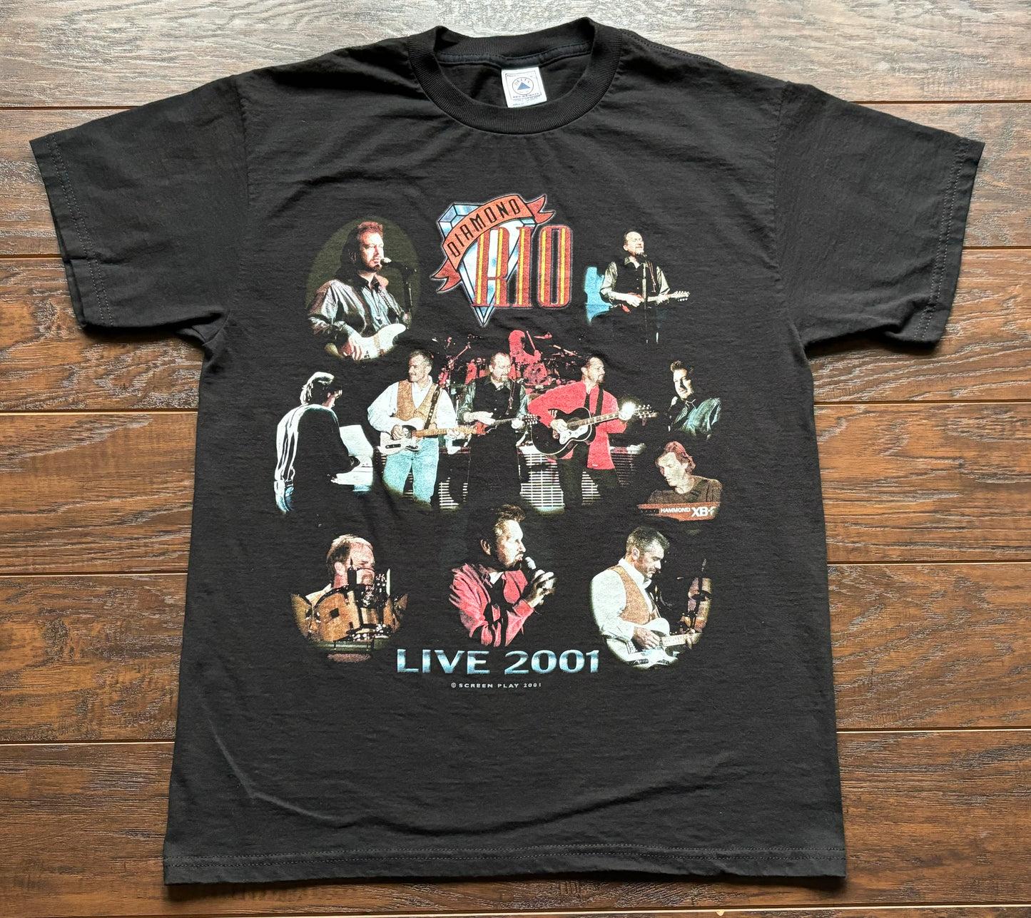 2001 Vintage Diamond Rio Live Country Concert T-Shirt