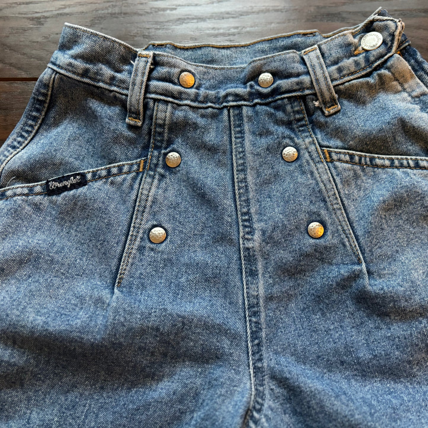 90’s Vintage Western Women’s High Rise Bareback Wrangler Jeans | RARE