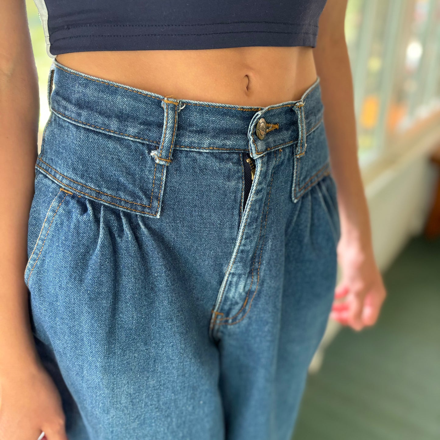 Vintage Women’s Pleated Waist Tapered Leg Kabos Jeans | Made in Hong Kong