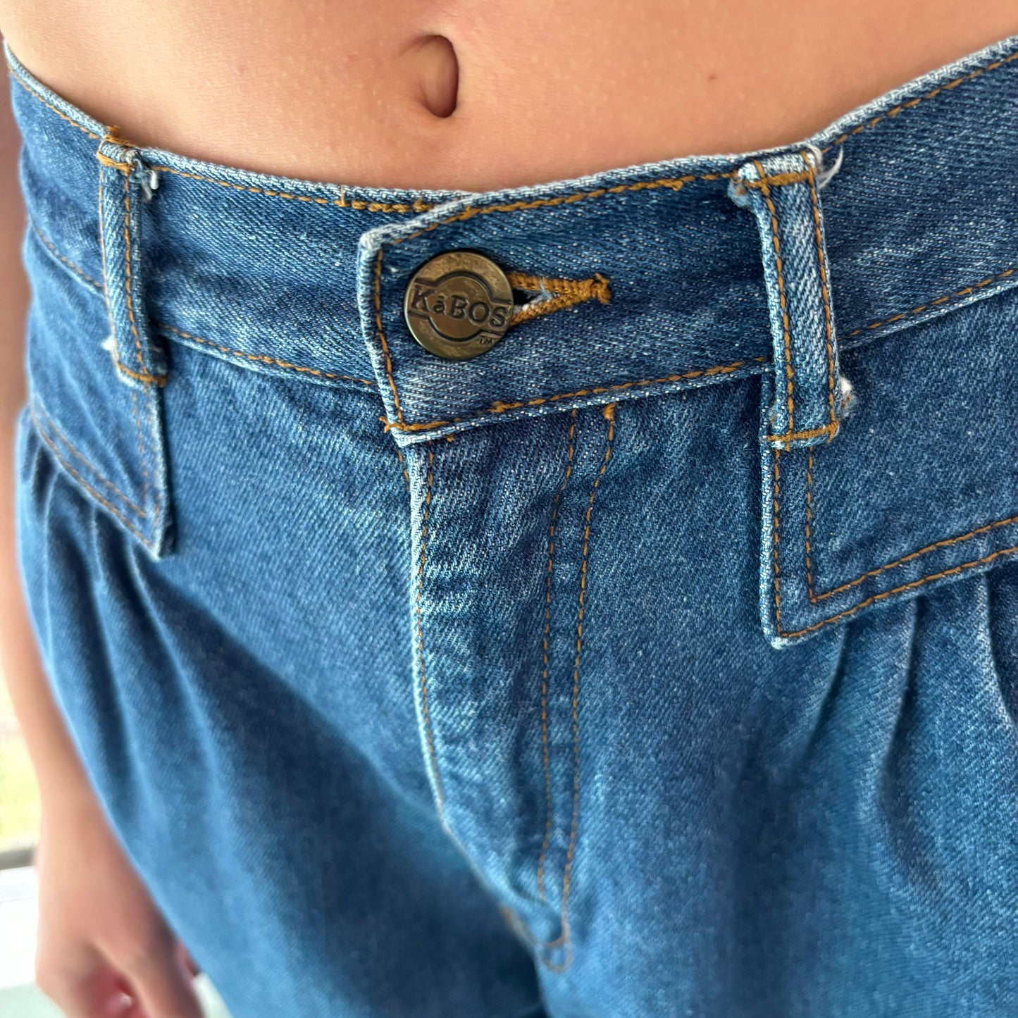 Vintage Women’s Pleated Waist Tapered Leg Kabos Jeans | Made in Hong Kong