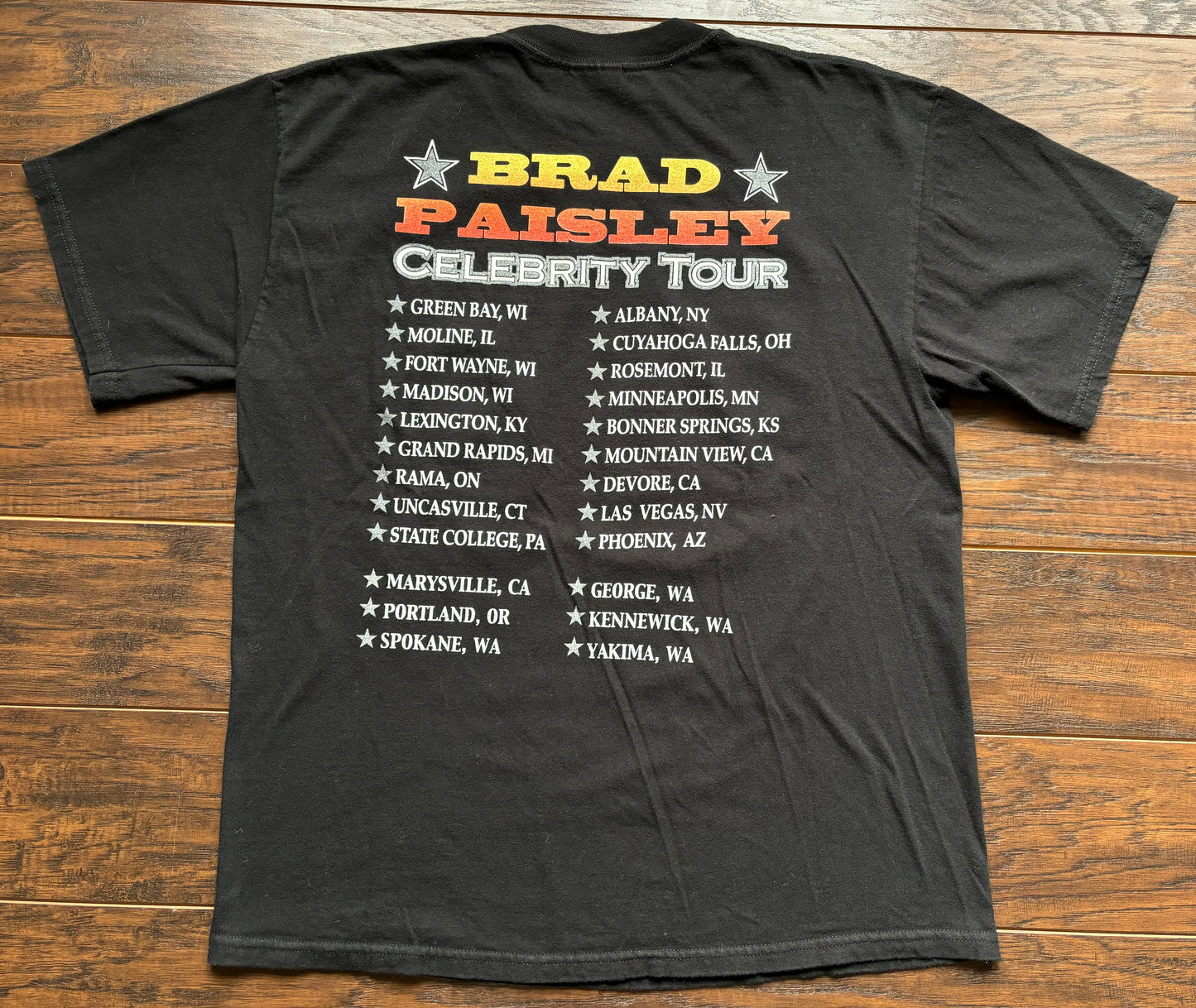 2003 Vintage Western Brad Paisley “Celebrity Tour” Country Concert T-Shirt