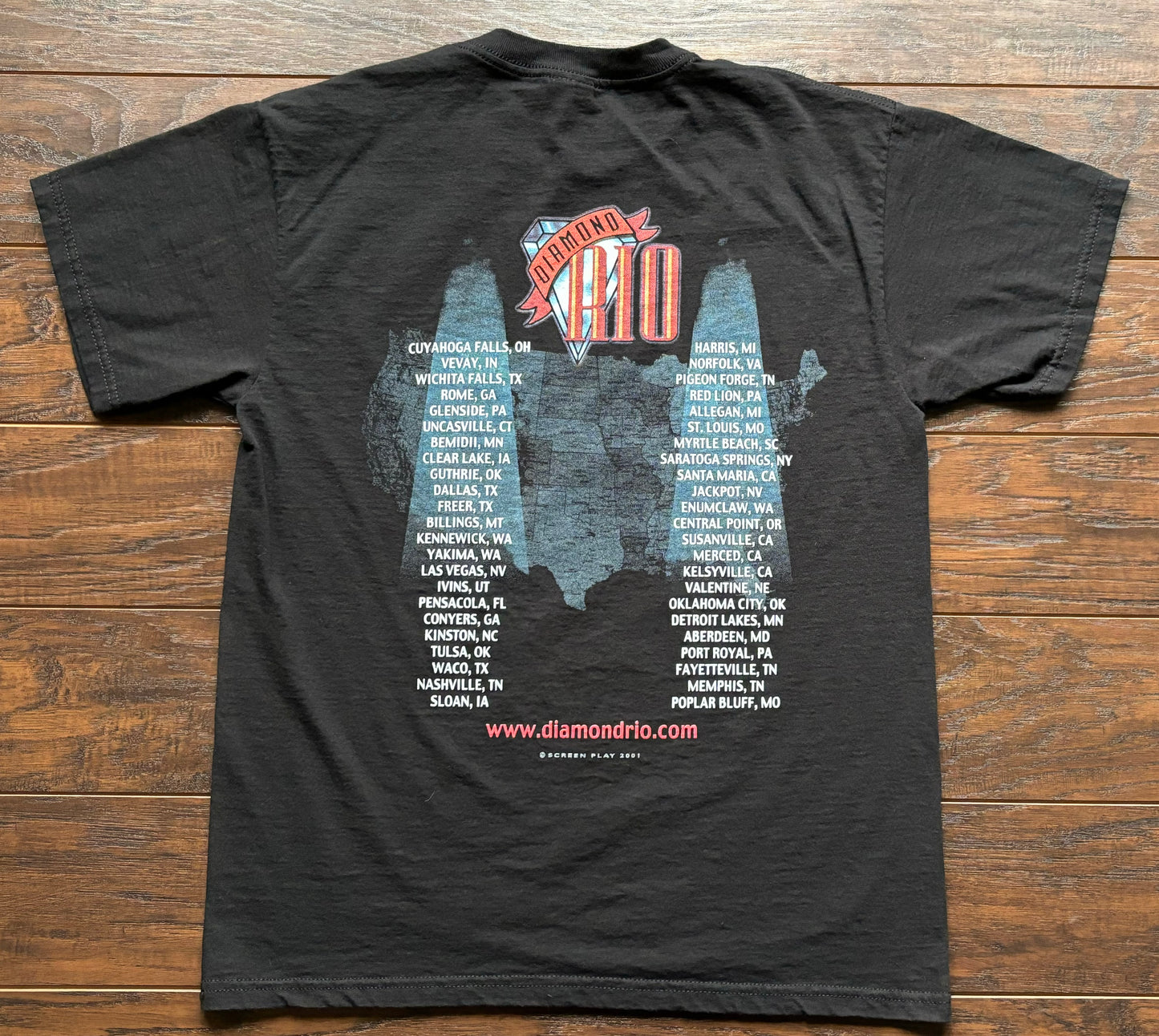 2001 Vintage Diamond Rio Live Country Concert T-Shirt