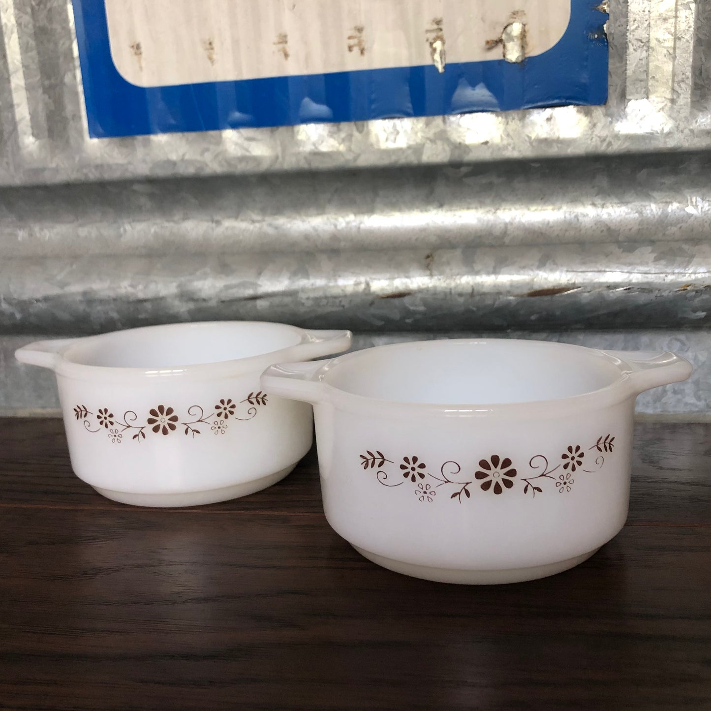 Set Of 2 Vintage Small PYR-O-REY Dynaware Milk Glass Casserole Dish with Brown Daisies
