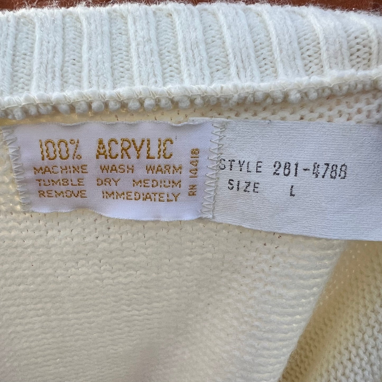60’s/70’s Vintage Women’s 100% Acrylic Embroidered Initials Cardigan Sweater