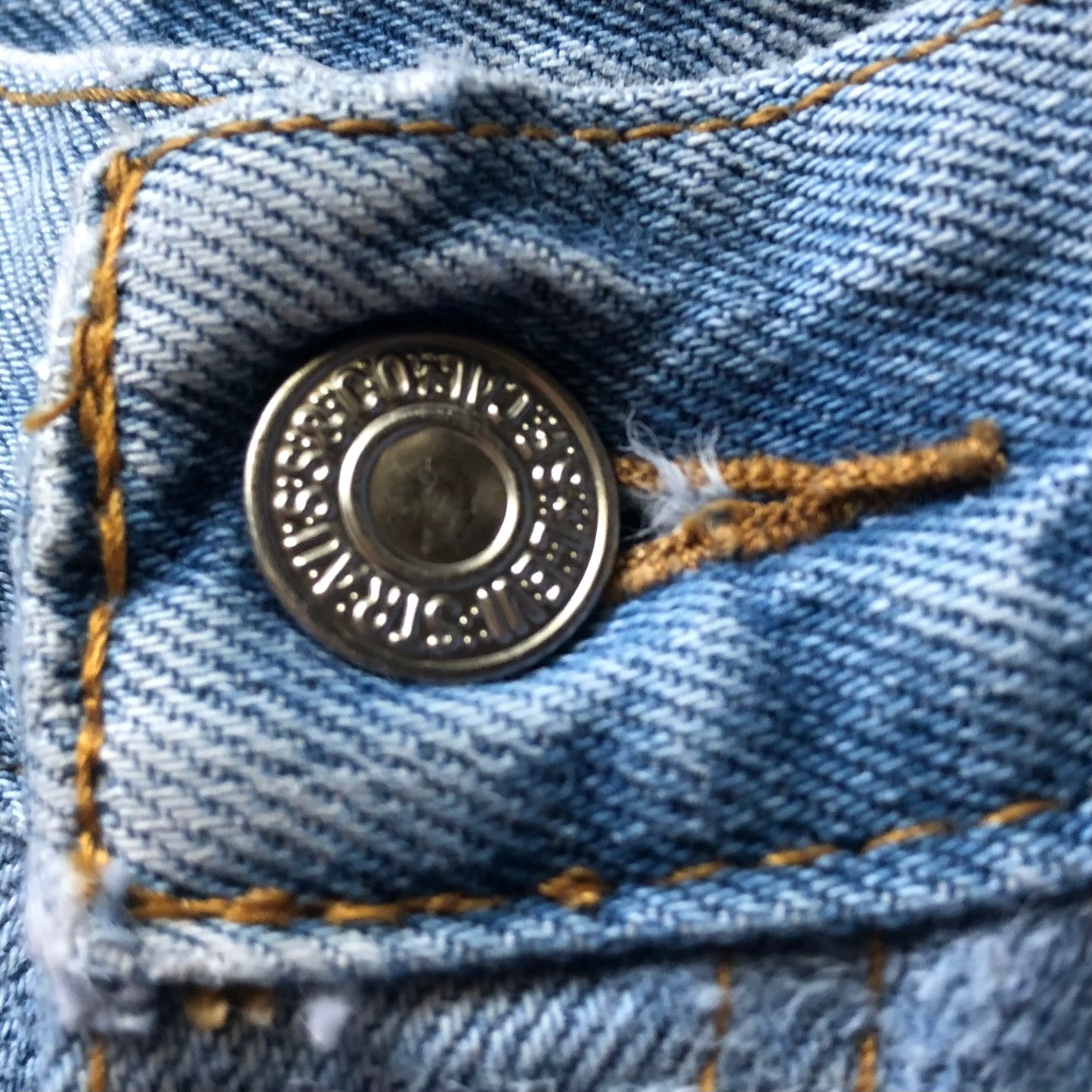 Vintage Western Women’s 560 Levi’s Cut-Off Jean Shorts