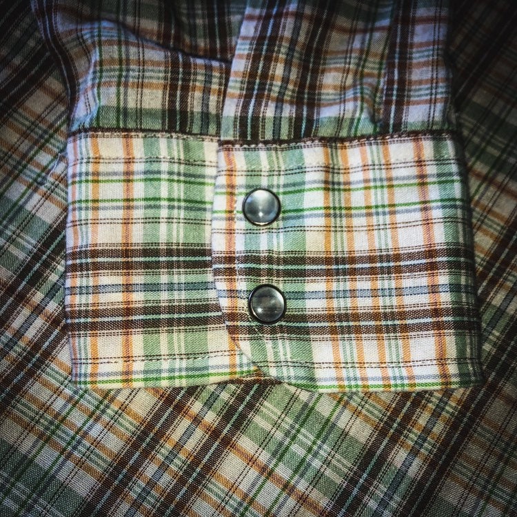 80’s Men’s Vintage Western Rockabilly Plaid Shirt with Snap Buttons.