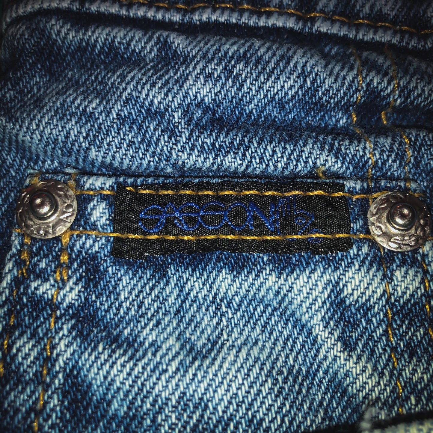 Vintage Women’s Sasson Modern Basic Tapered High Waisted Acid Wash Jeans