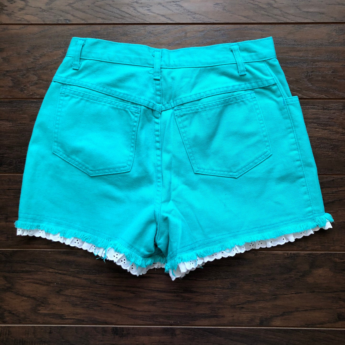 80’s Vintage Women’s Pinwheels High Waisted Cut-Off Shorts with Eyelet Lace Trim