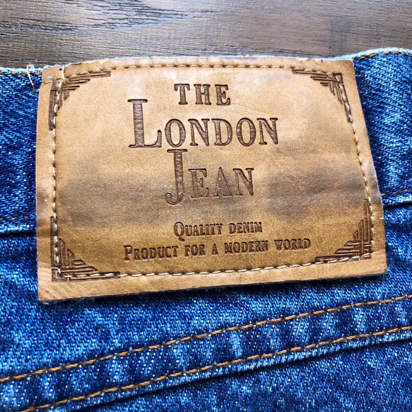 90’s Vintage Women’s High Waisted The London Jean Cut-Off Denim Shorts