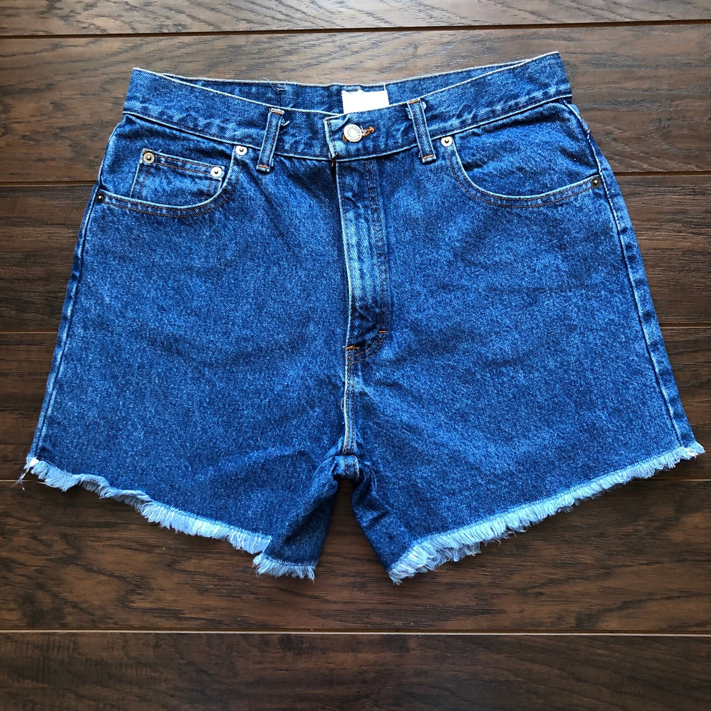 90’s Vintage Women’s High Waisted The London Jean Cut-Off Denim Shorts