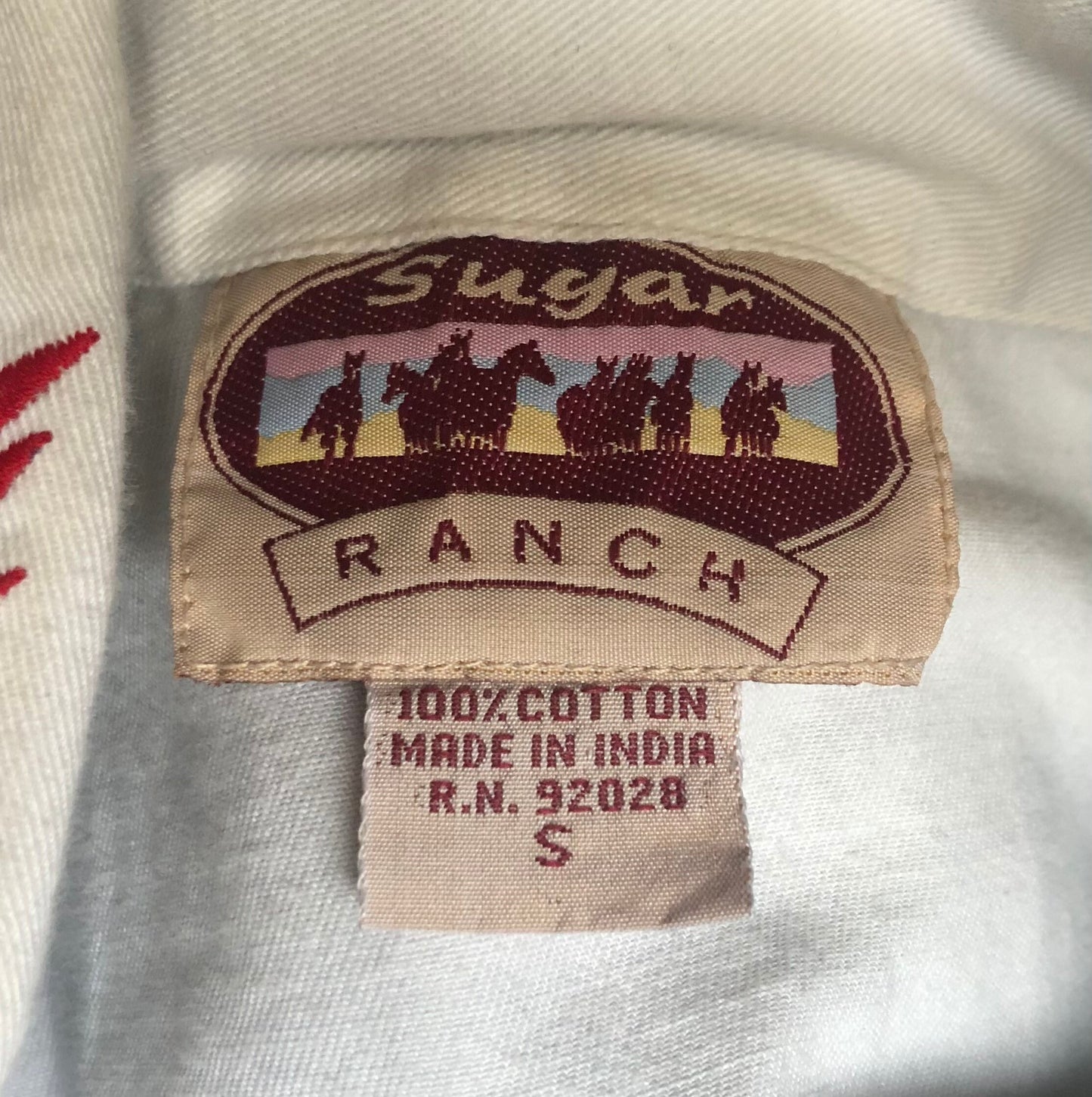 Vintage Western Women’s Sugar Ranch Crop Top Shirt with Embroidered Arrows