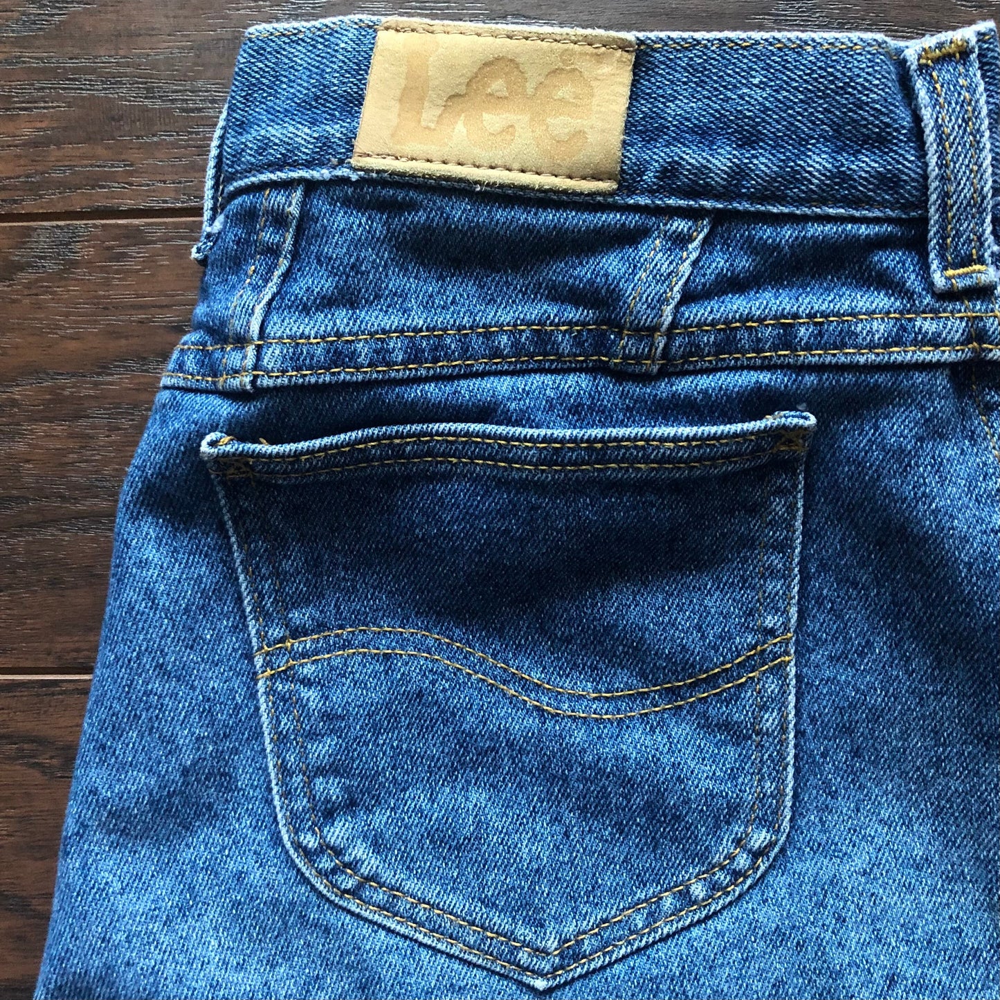 Vintage Women’s High Waisted Tapered Leg Lee Jeans