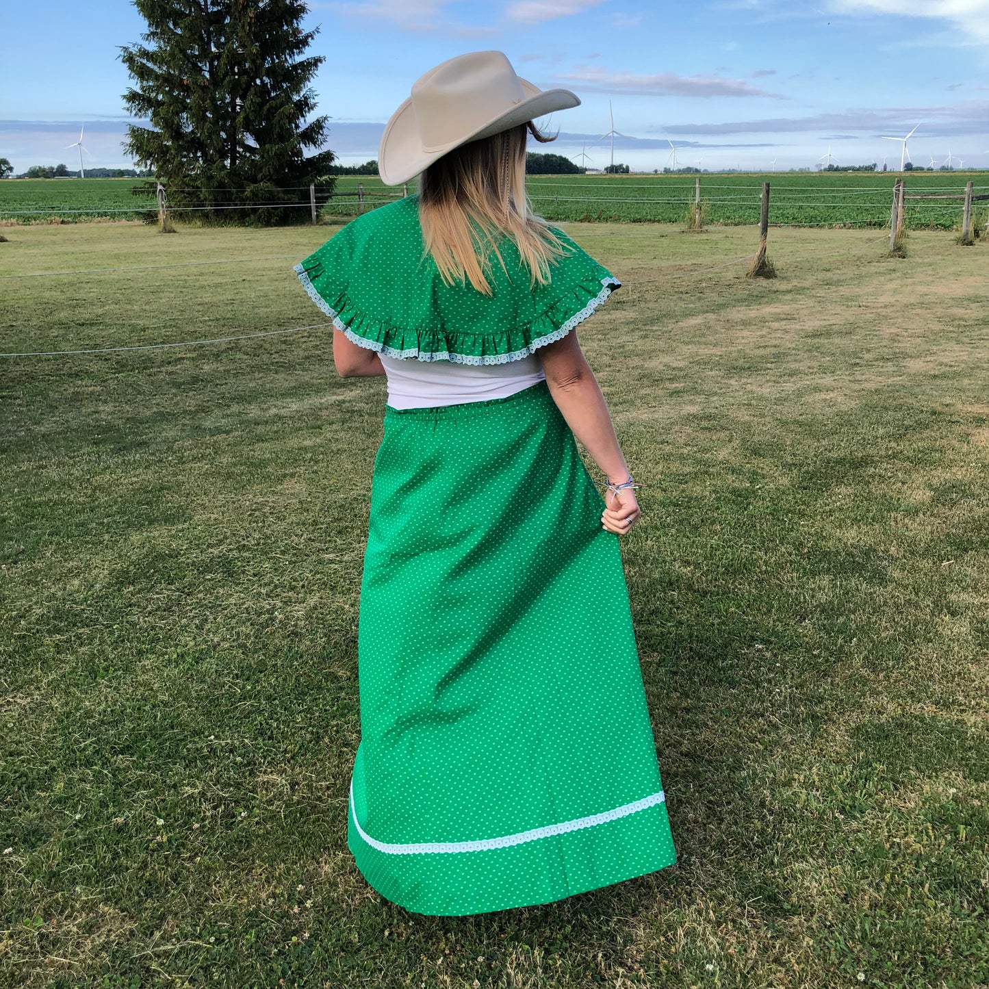 Vintage Western Prairie Women’s Skirt and Shawl Set