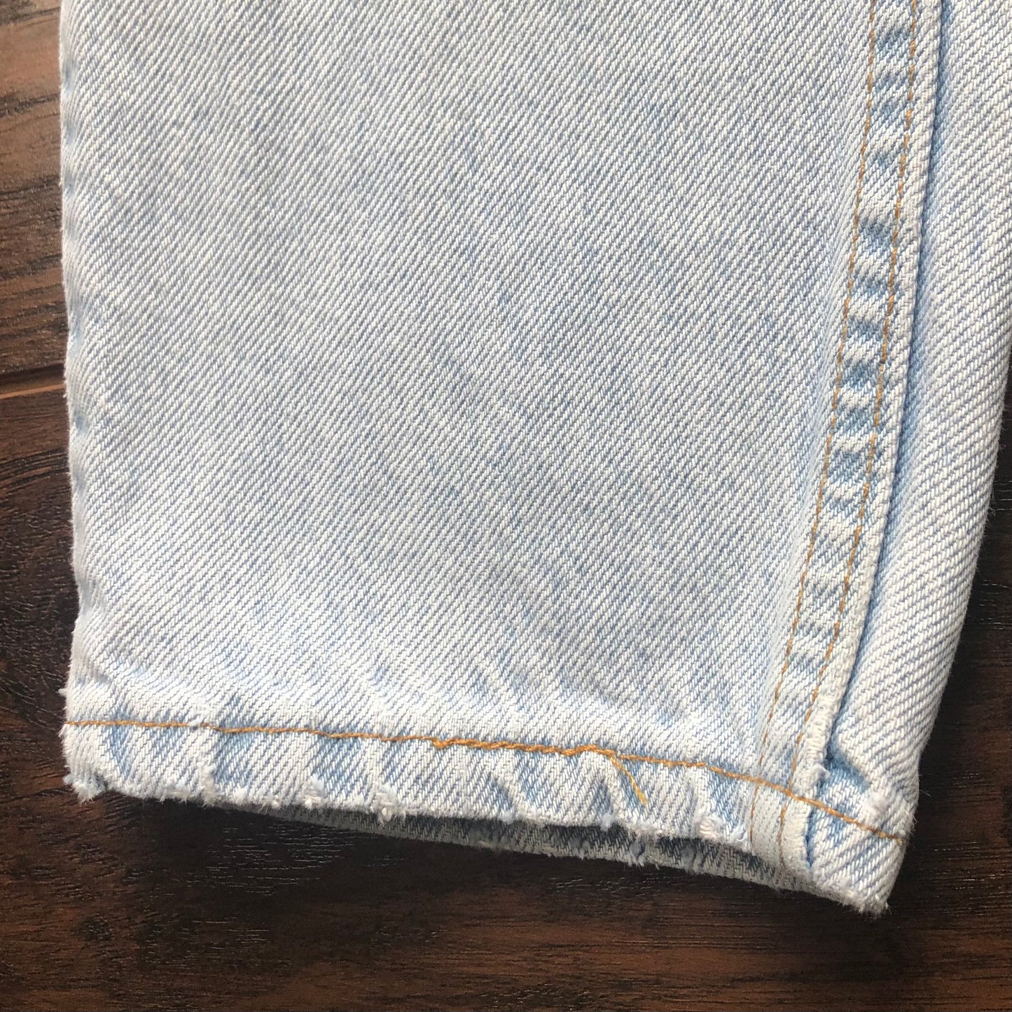 Vintage Women’s High Waisted 550 Levi’s Jeans Relaxed Fit Tapered Leg | Made in USA