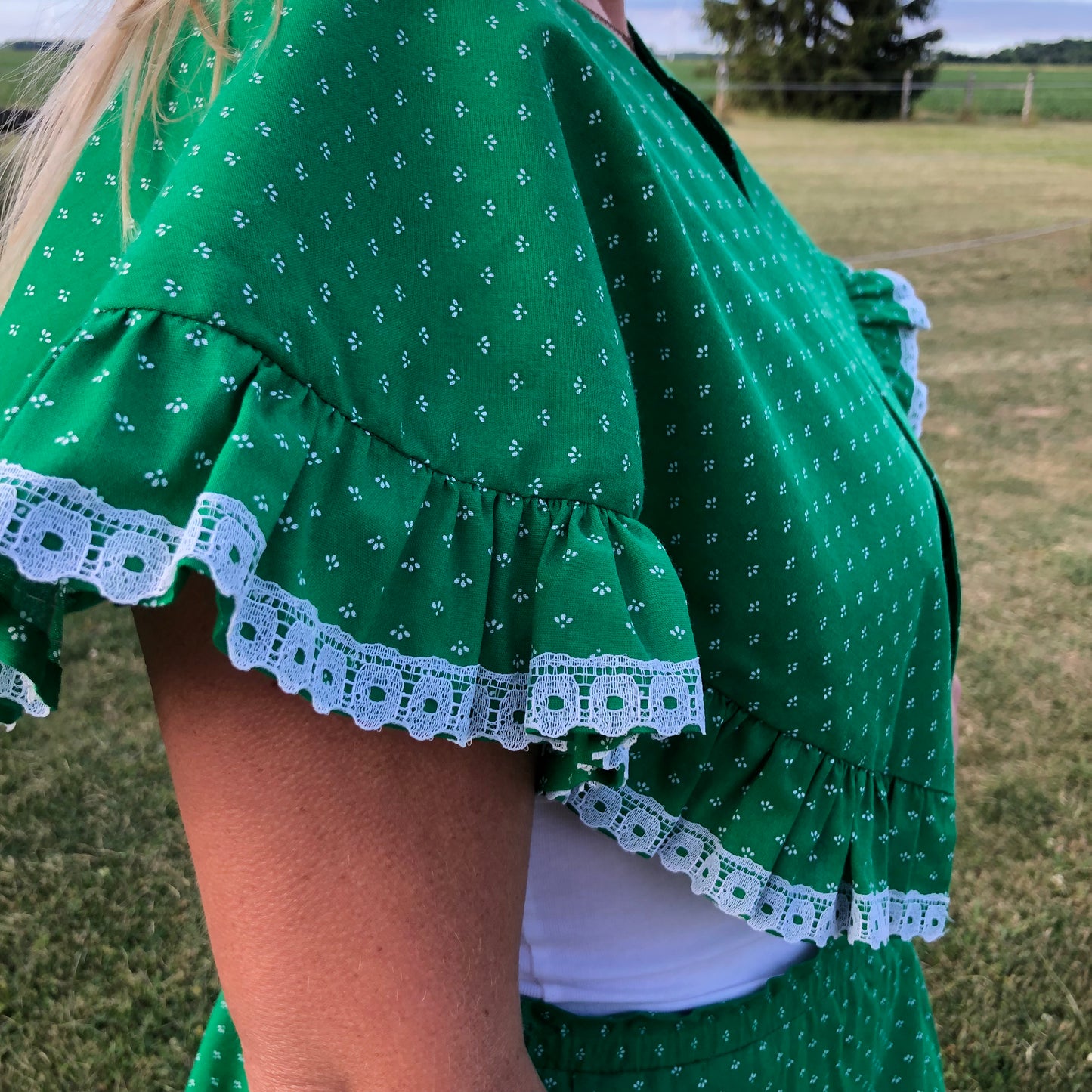 Vintage Western Prairie Women’s Skirt and Shawl Set