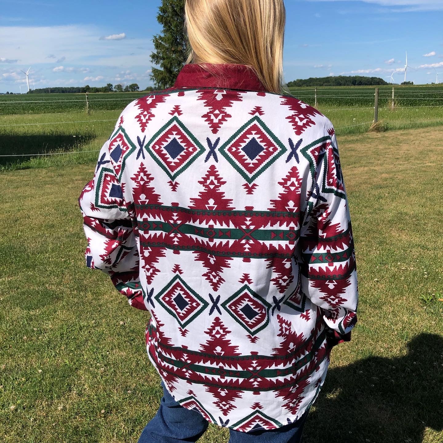 90’s Vintage Western Women’s Southern Canyon Aztec Print Shirt