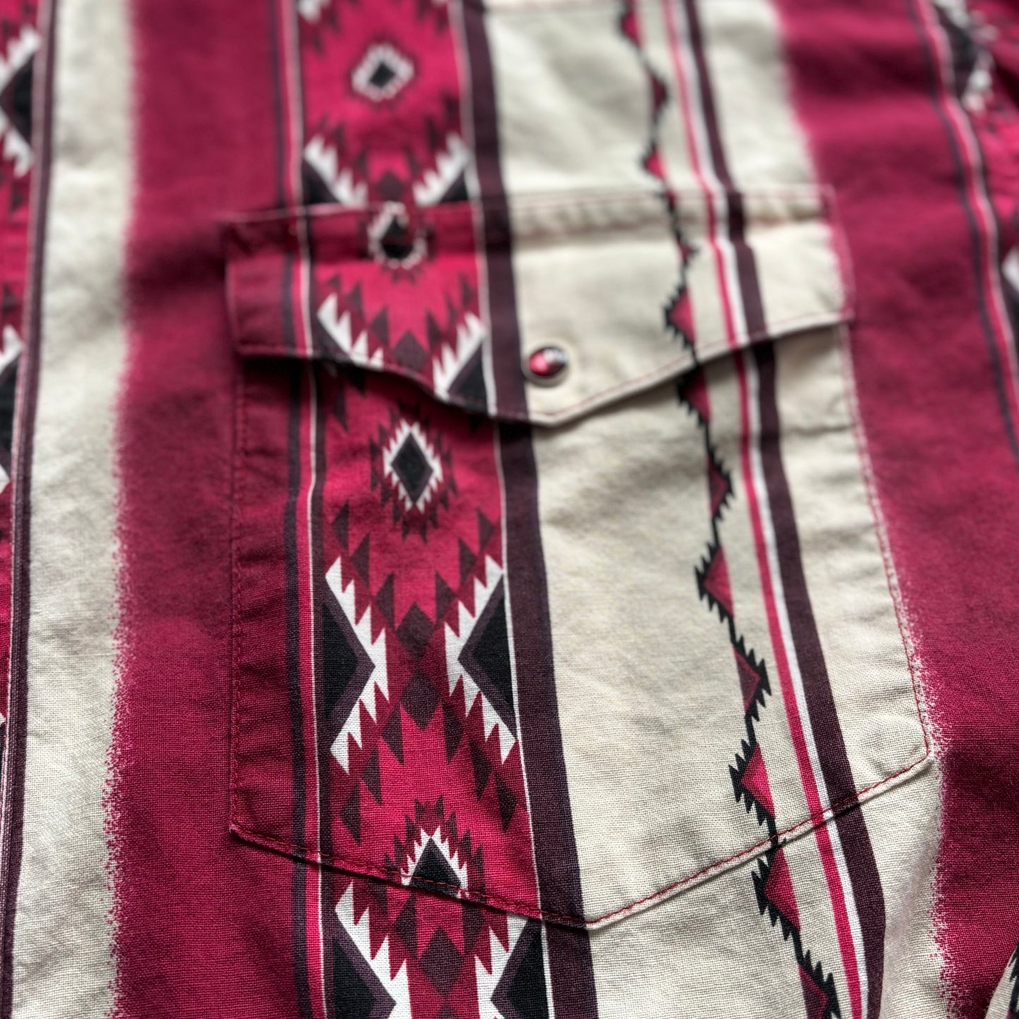 Vintage 90s Wrangler Western Aztec Southwestern Print Pearl Snap Shirt