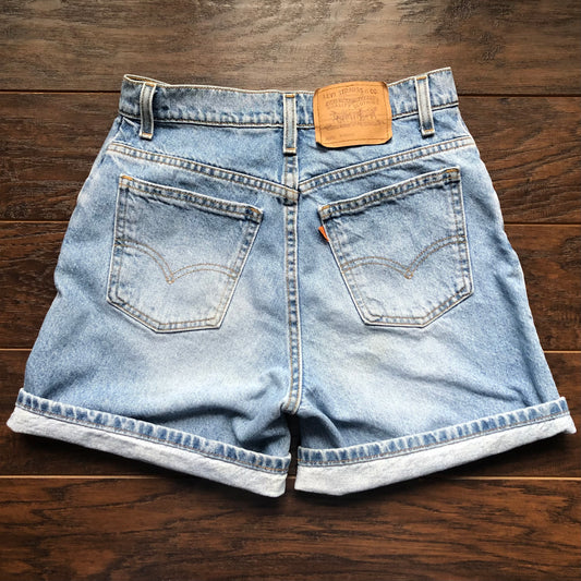 80’s/90’s Vintage Women’s 951 Orange Tab Levi’s Relaxed Fit Denim Shorts | Made in USA
