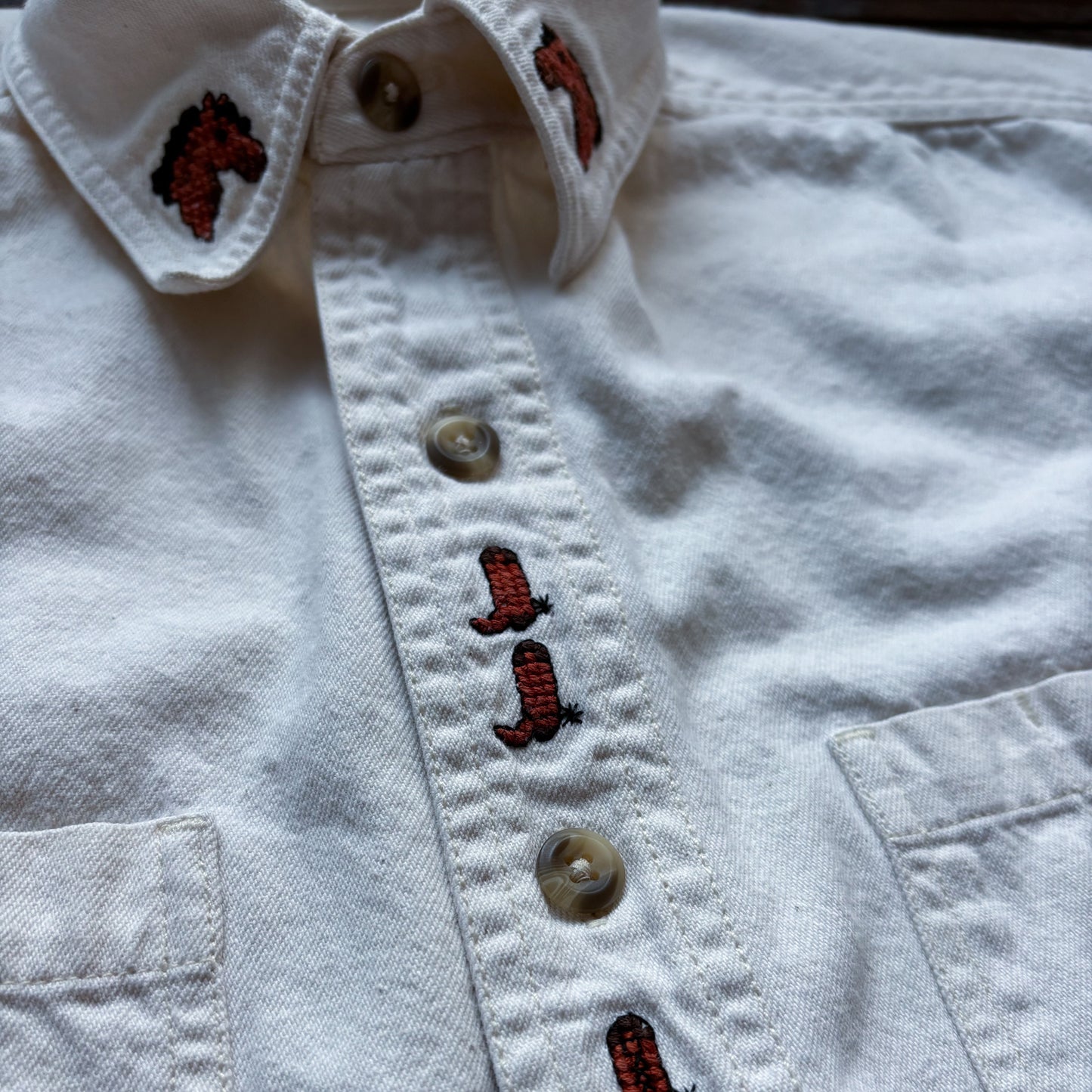 90’s Vintage Women’s Western Industrial Rags Button Down Shirt with Embroidered Horse Boots