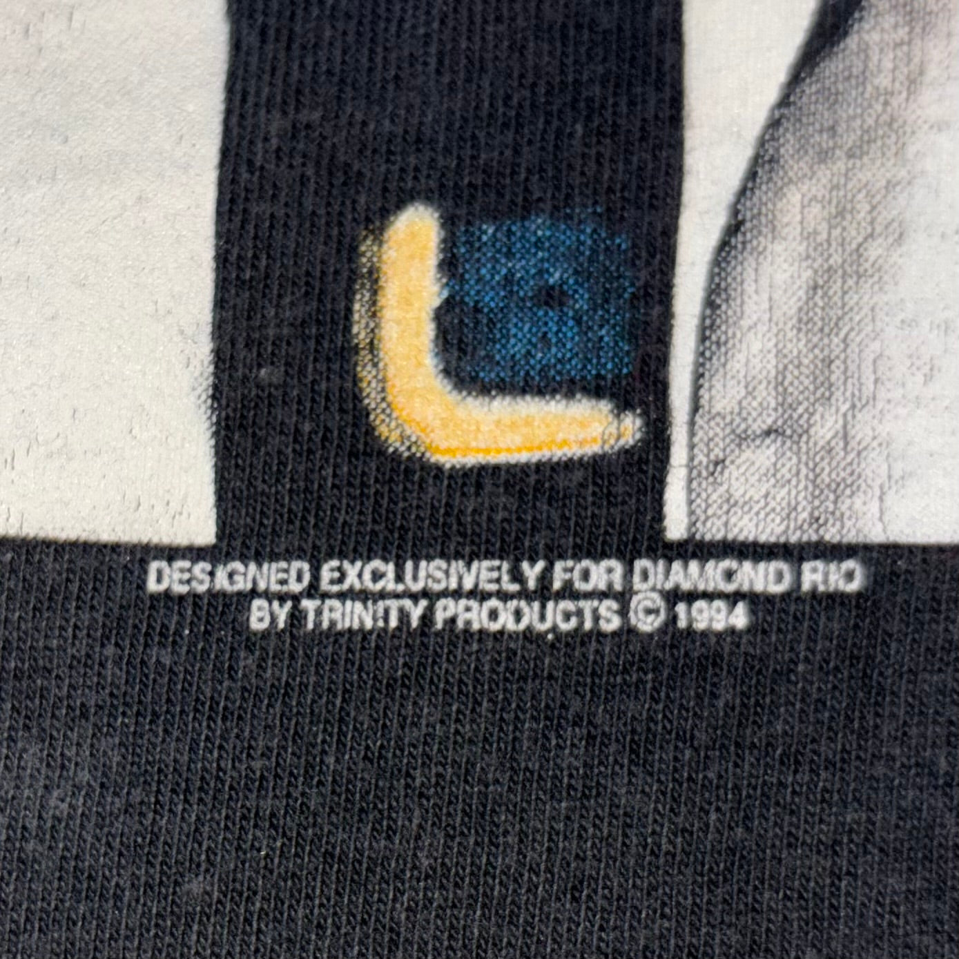 1994 Vintage Diamond Rio “Love A Little Stronger” Country Concert T-Shirt