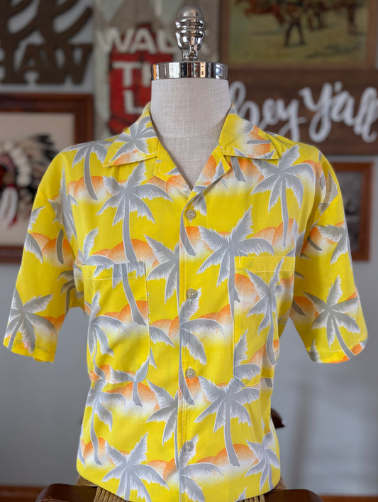 80s Tropical Hawaiian Shirt | Palm Tree Sunset Print | Made in Taiwan