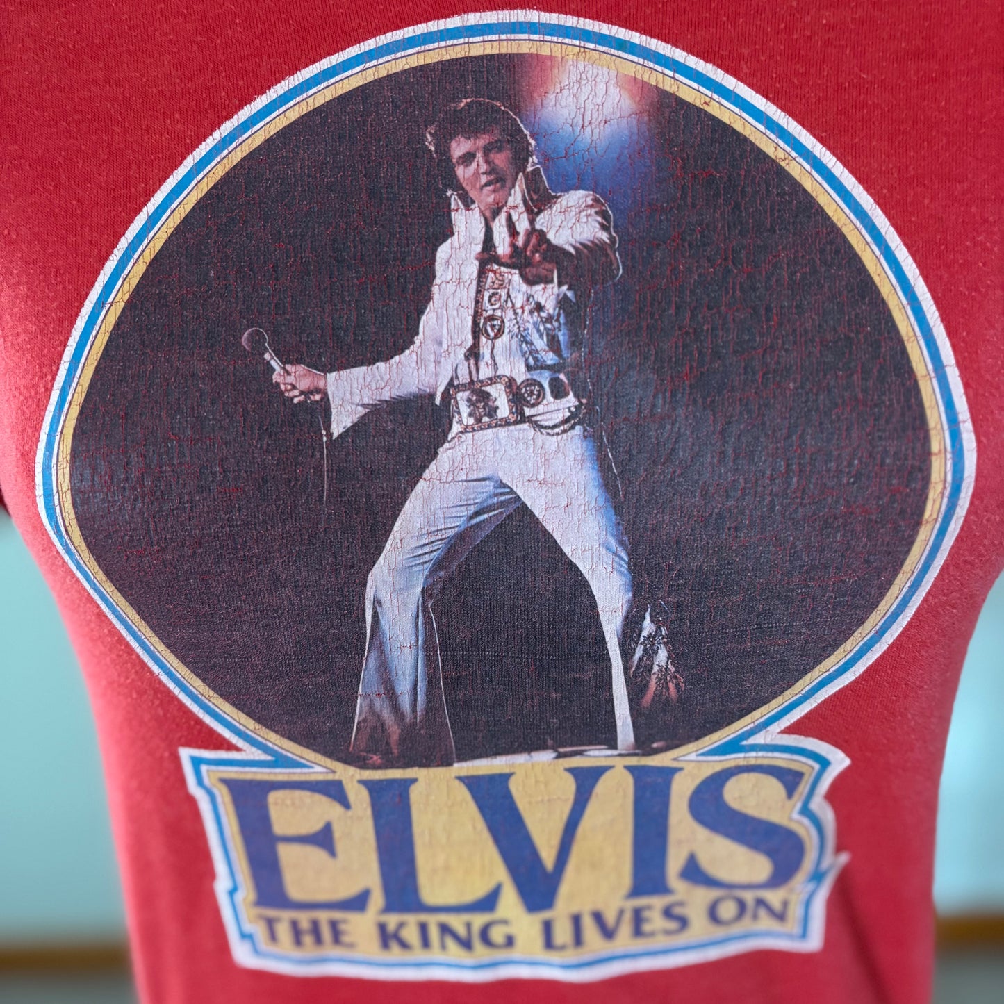 Vintage 1977 Elvis Presley “The King Lives On” T Shirt Single Stitch