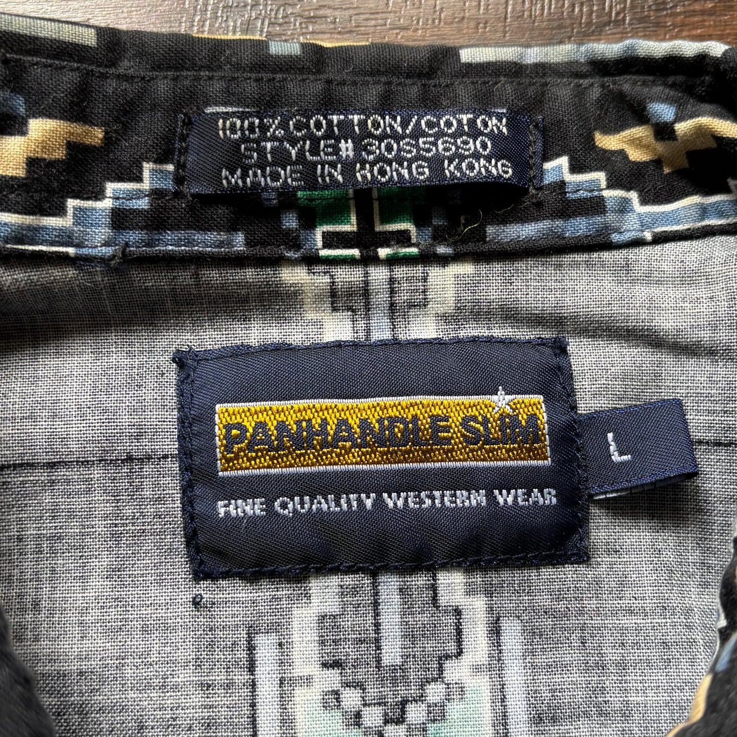 Vintage Western Men’s Panhandle Slim Aztec Print Shirt | Made in Korea