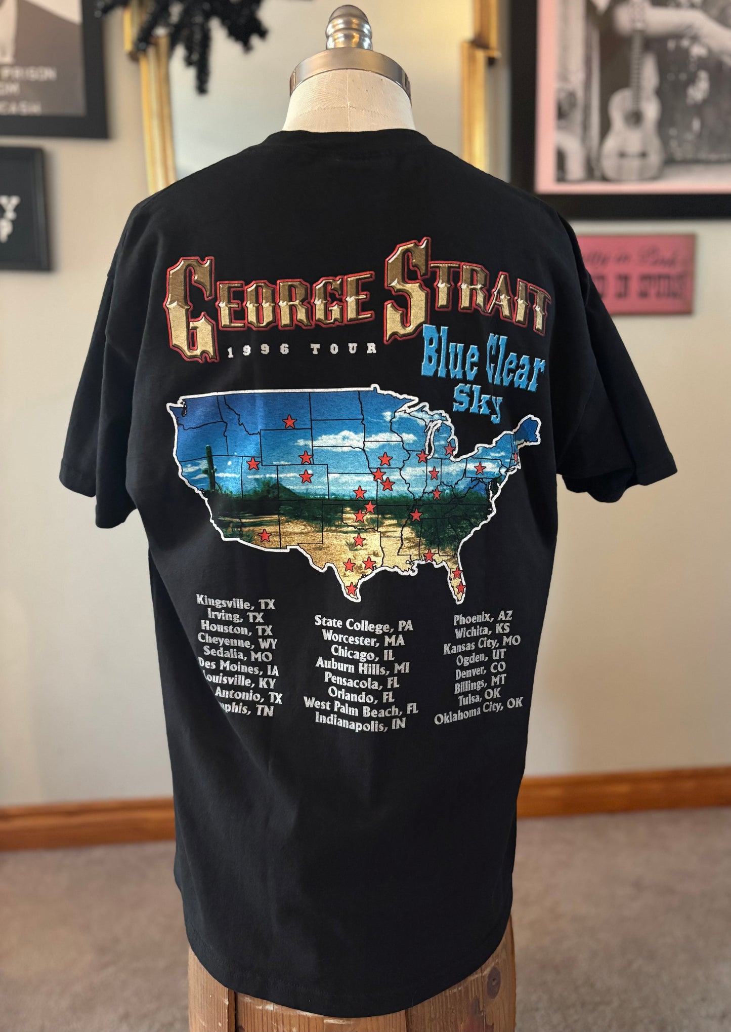 Vintage 1996 George Strait Blue Clear Sky Tour T-Shirt Large Lee Made in USA Country Music Concert Tee