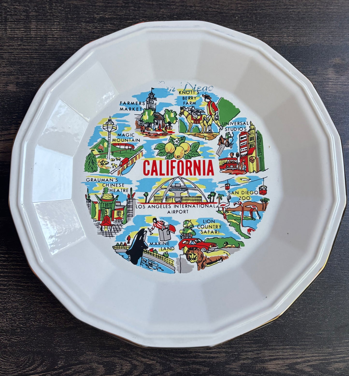 Vintage 1978 California Souvenir Plate Homer Laughlin USA Travel Landmark Collector Plate Gold Trim