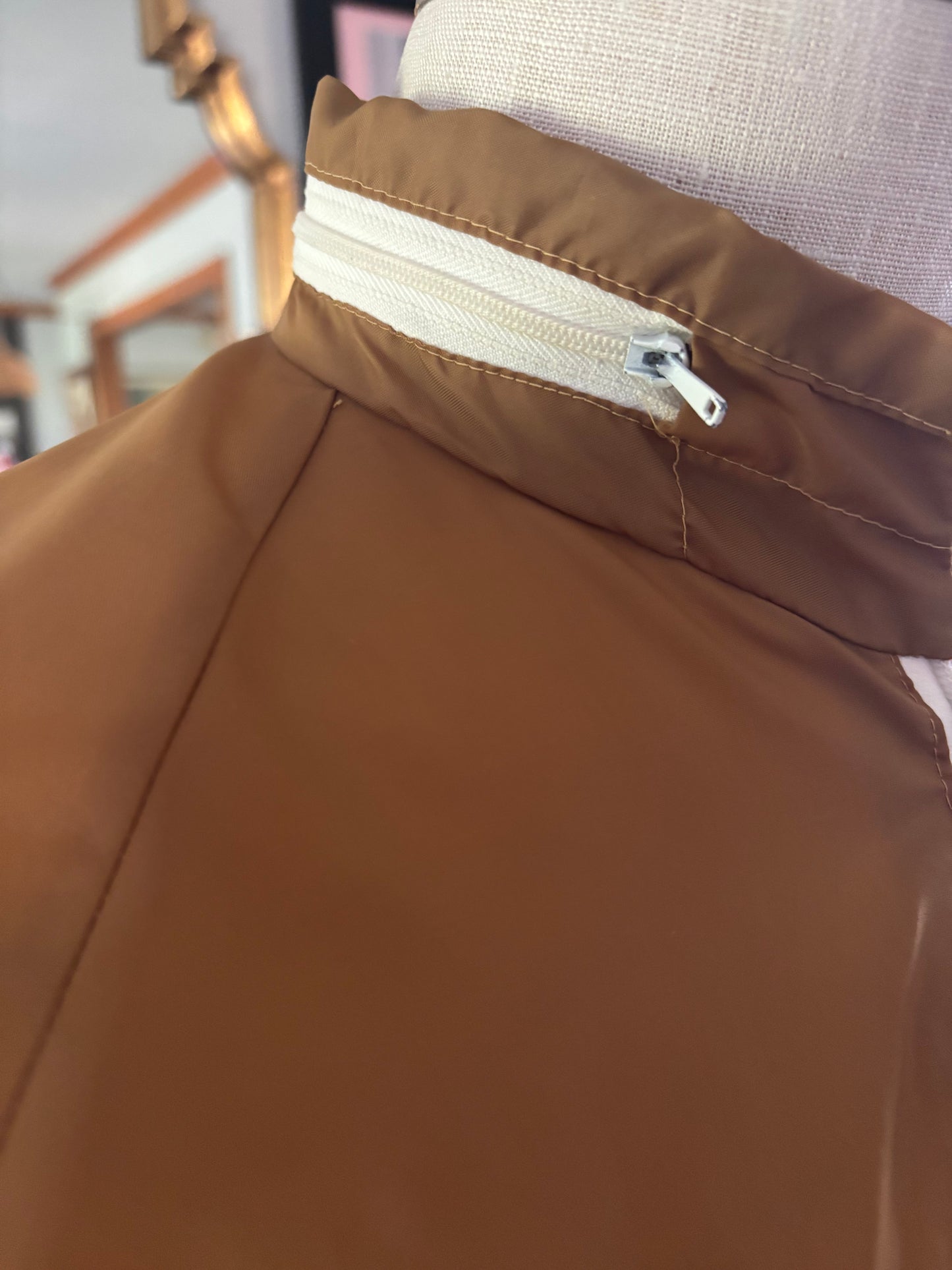 Vintage 1970s Bultaco Dirt Digger Patch Mens Medium Sears Nylon Motocross Racing Windbreaker Made in Japan Brown White Zip Motorcycle