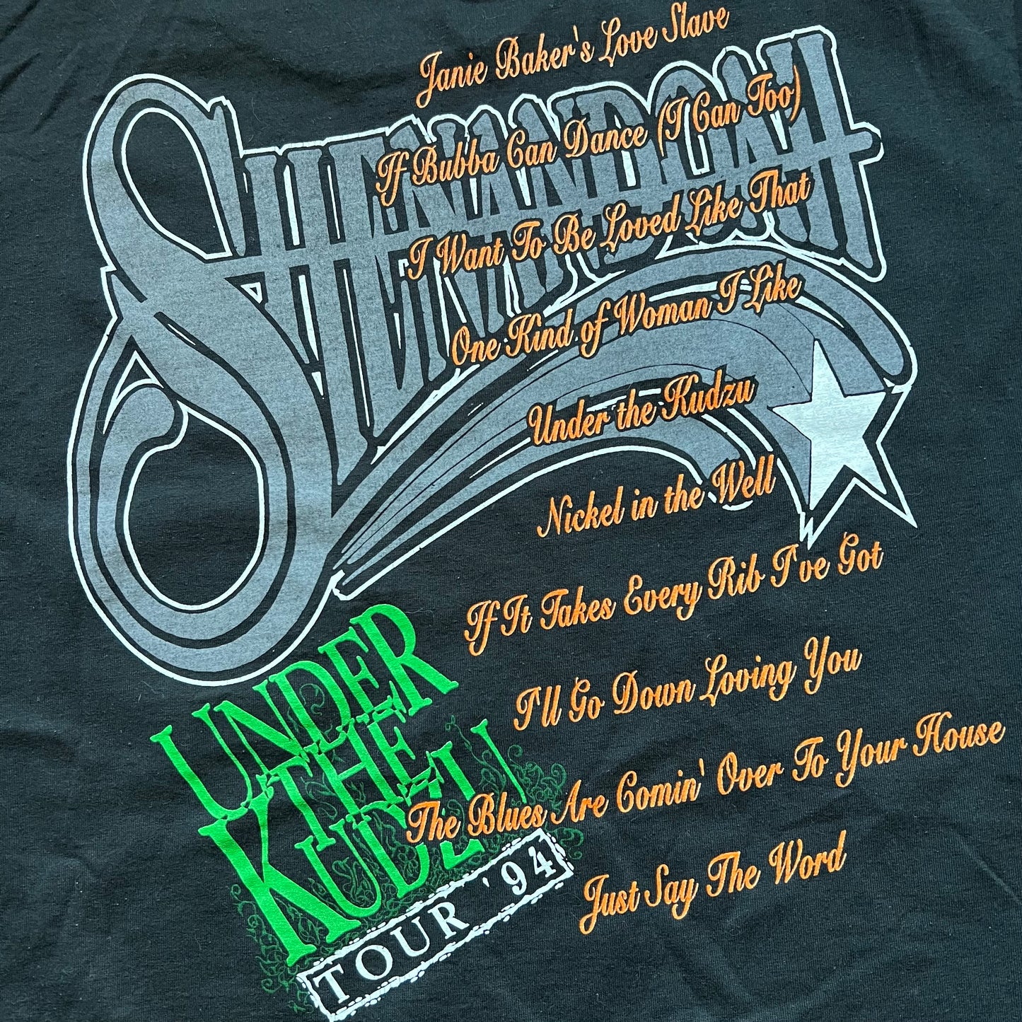 1994 Vintage Shenandoah “Under The Kudzu” Country Concert T-Shirt