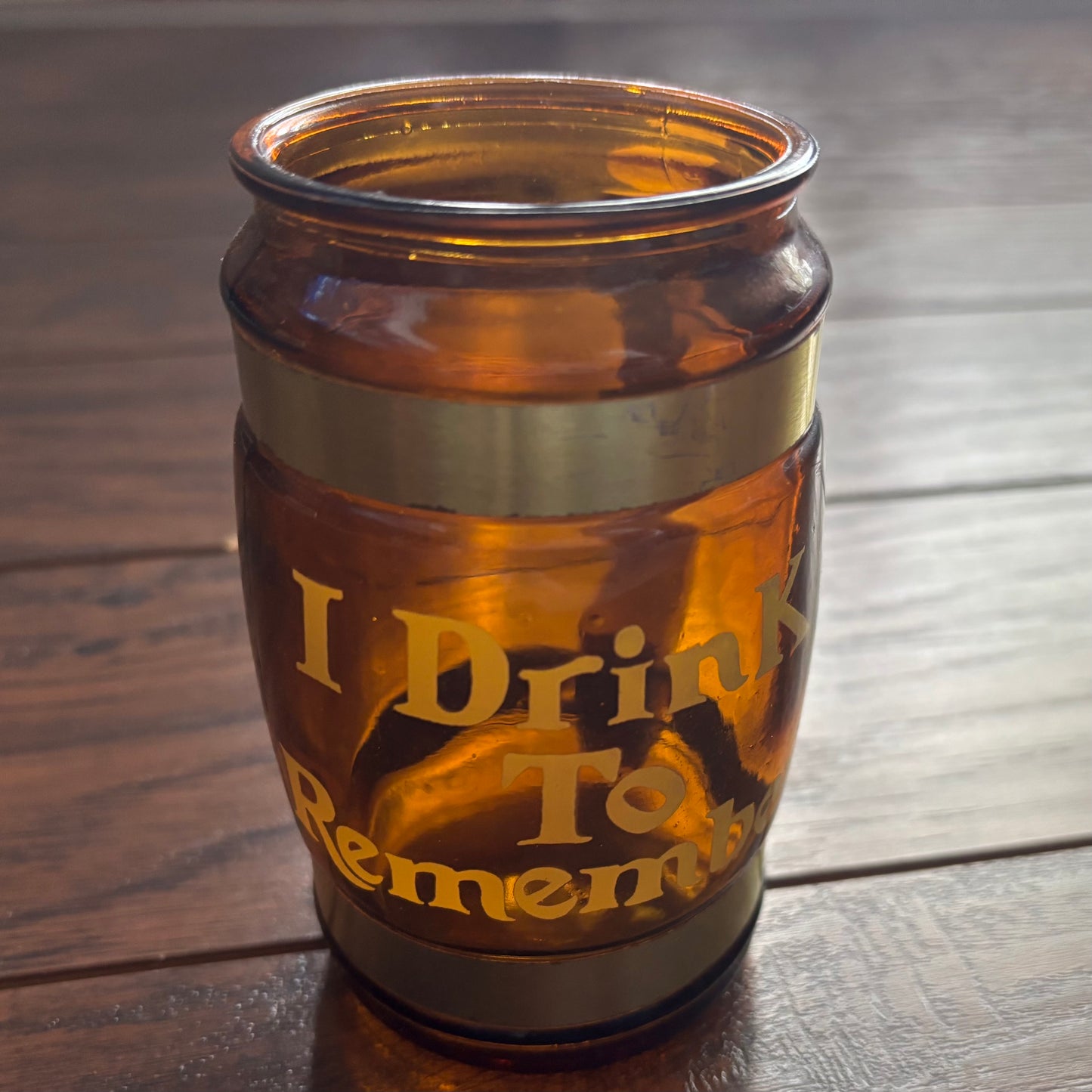 Vintage 1970s Amber Glass Beer Mug Set w/ Wood Handles – Funny Drinking Sayings Barware – Retro Siesta Ware Style