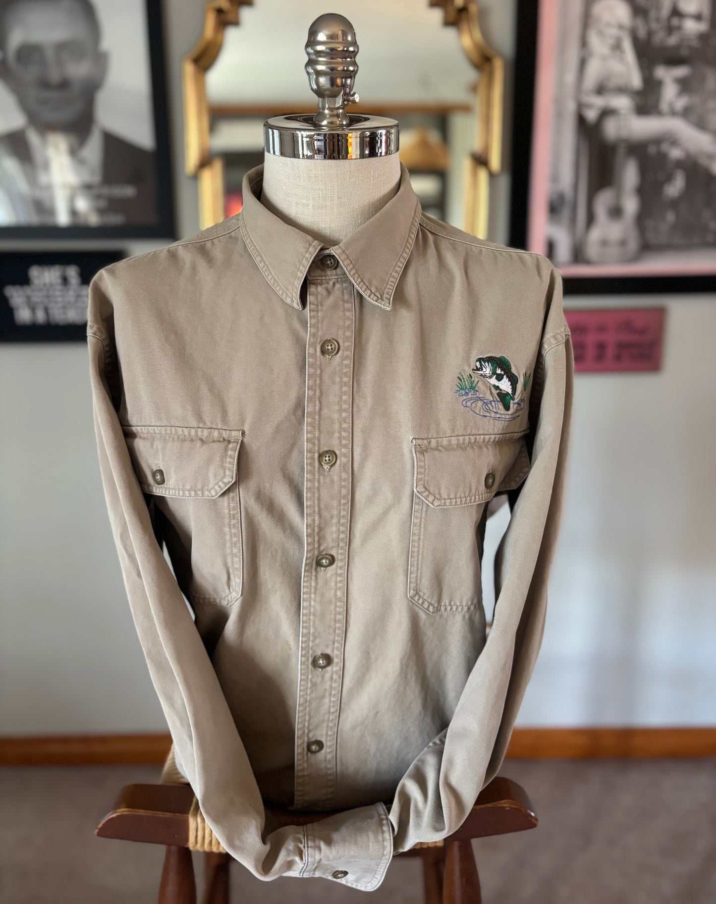 Vintage 90s Cabela’s Bass Fishing Shirt Large Embroidered Largemouth Fish Khaki Cotton Button Up Made in Macau