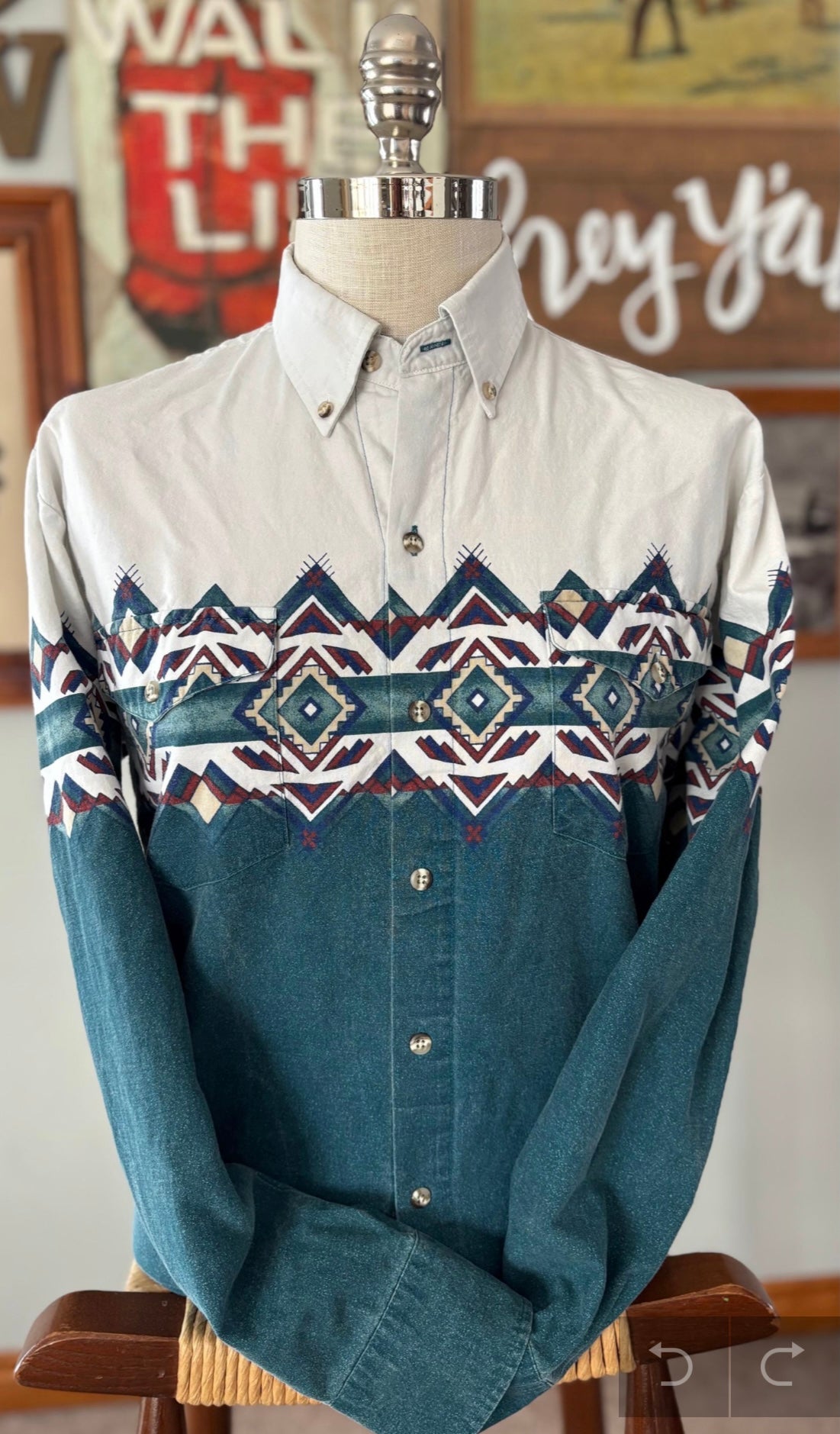 Vintage 1990s Pure Country Southwestern Button Down