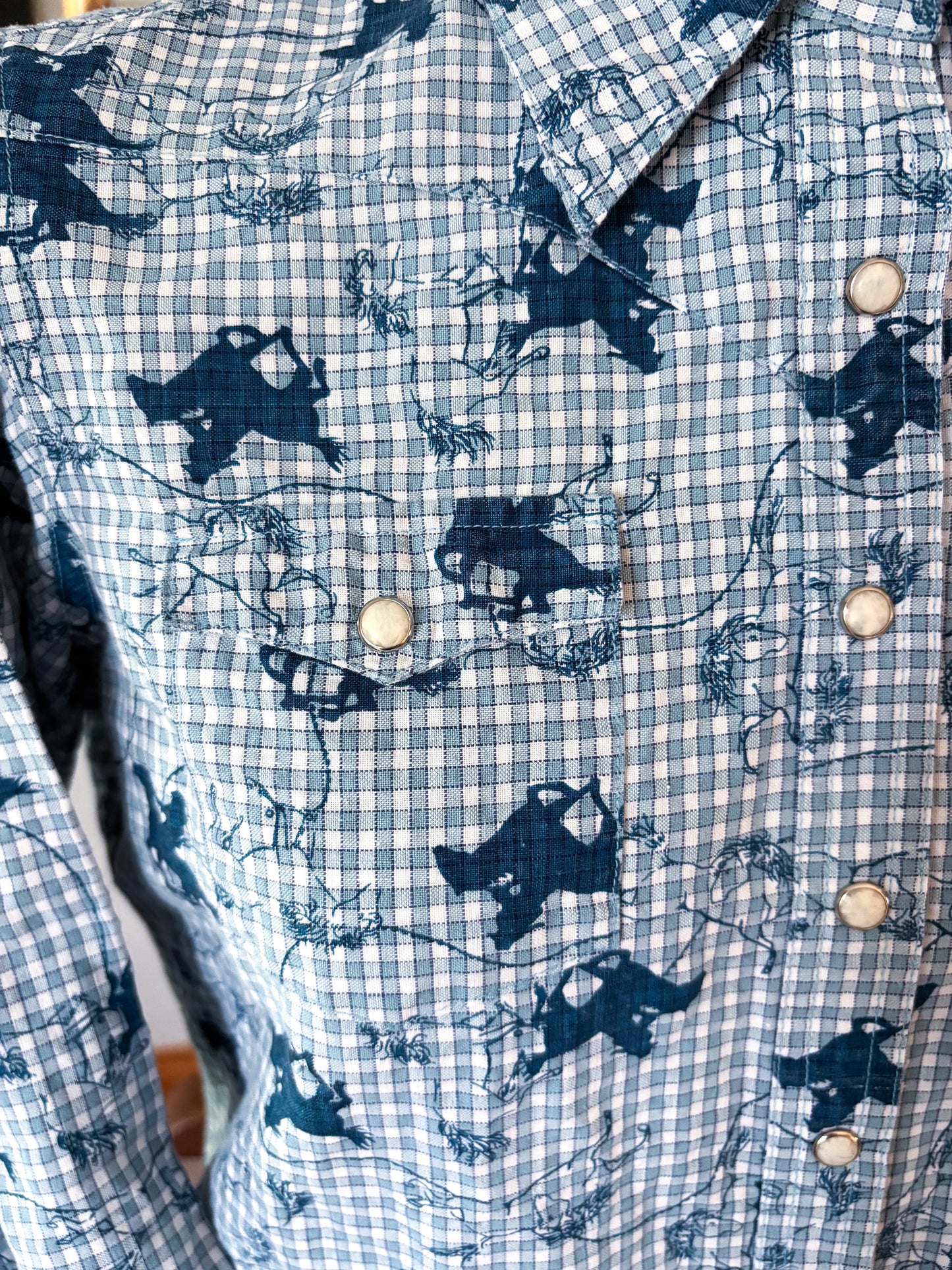 Vintage Women’s Wrangler Blues Western Shirt Horse Print Pearl Snap Blue Gingham