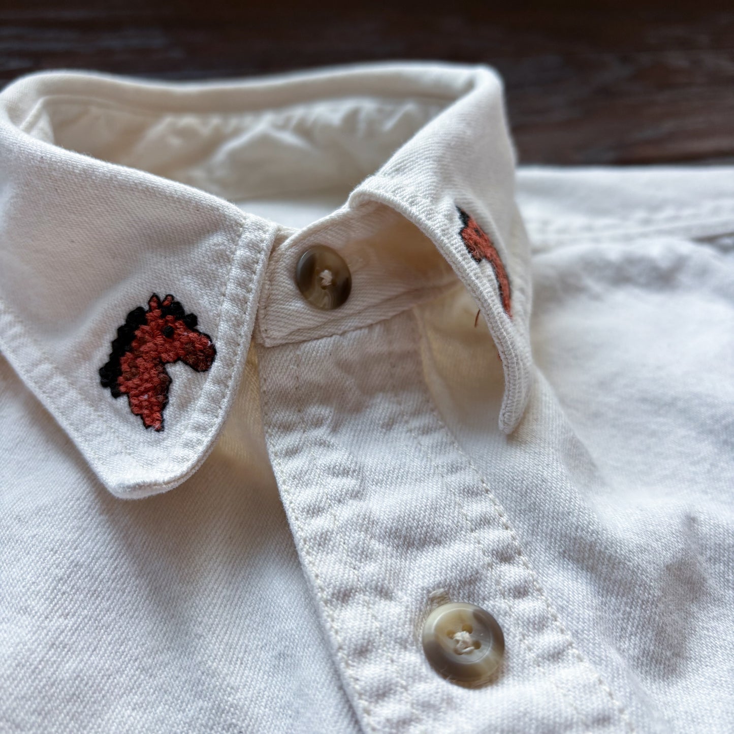 90’s Vintage Women’s Western Industrial Rags Button Down Shirt with Embroidered Horse Boots