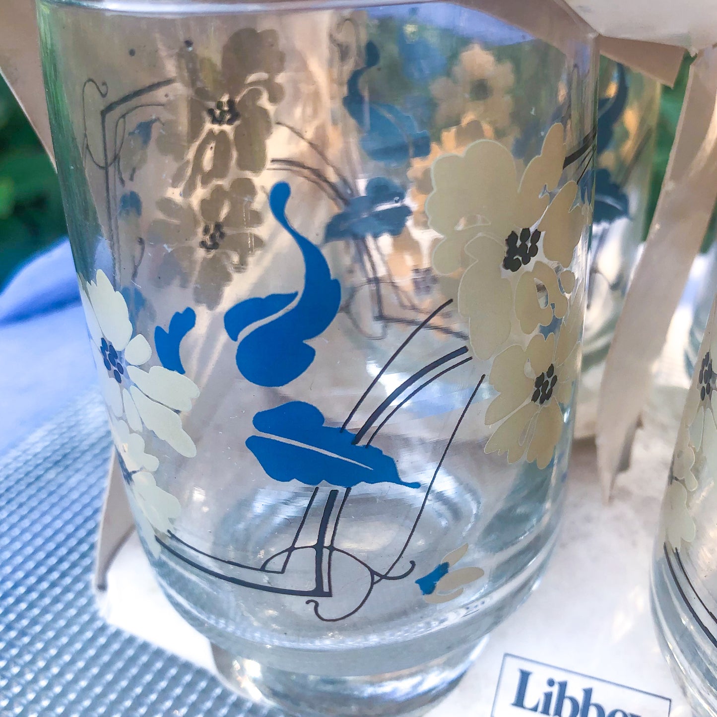 60’s/70’s Set of 4 Deadstock Libbey Tumbler Glasses with White Flowers | Made in USA