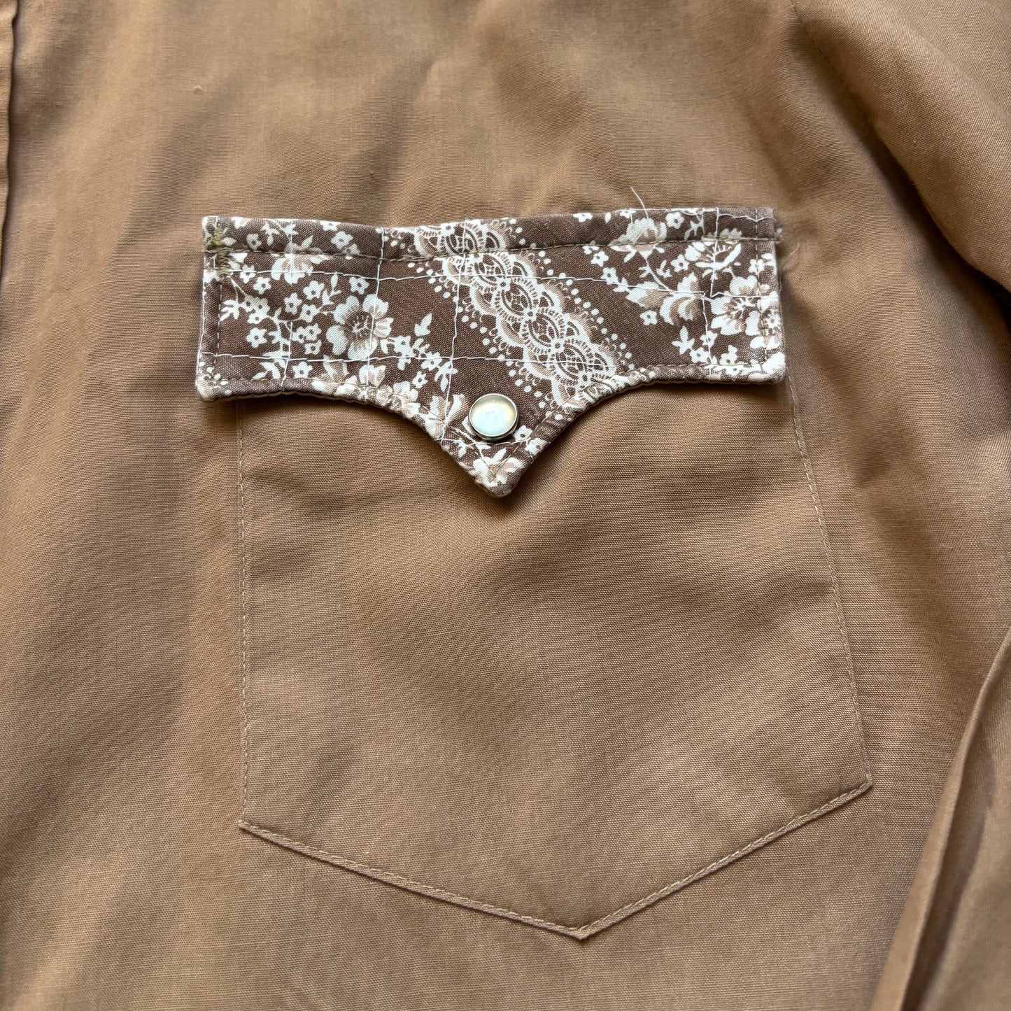 70’s Vintage Western Men’s Rawhide Floral Quilted Yokes and Pearl Snap Buttons