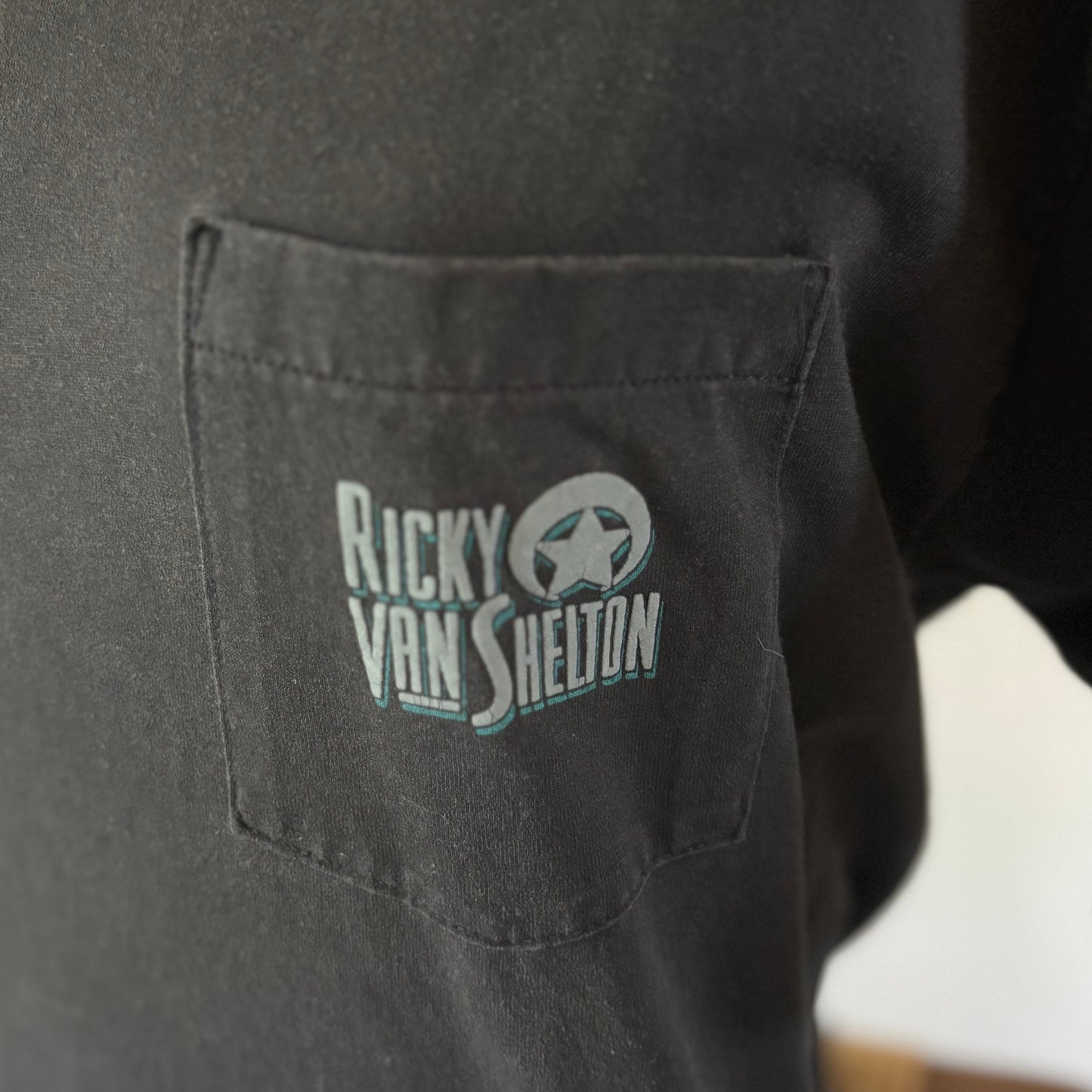 Vintage 90s Ricky Van Shelton T Shirt XL Country Music Graphic Tee Hanes Made in USA Pocket Shirt