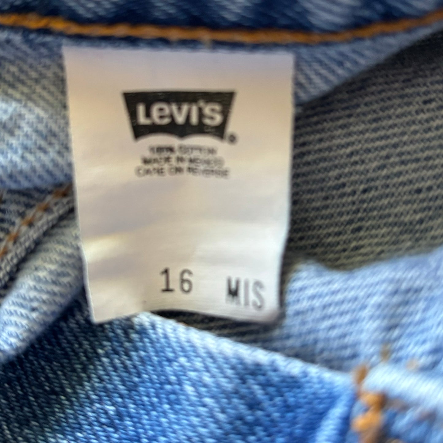90's Vintage Levis Misses Denim Shorts | Made in Mexico