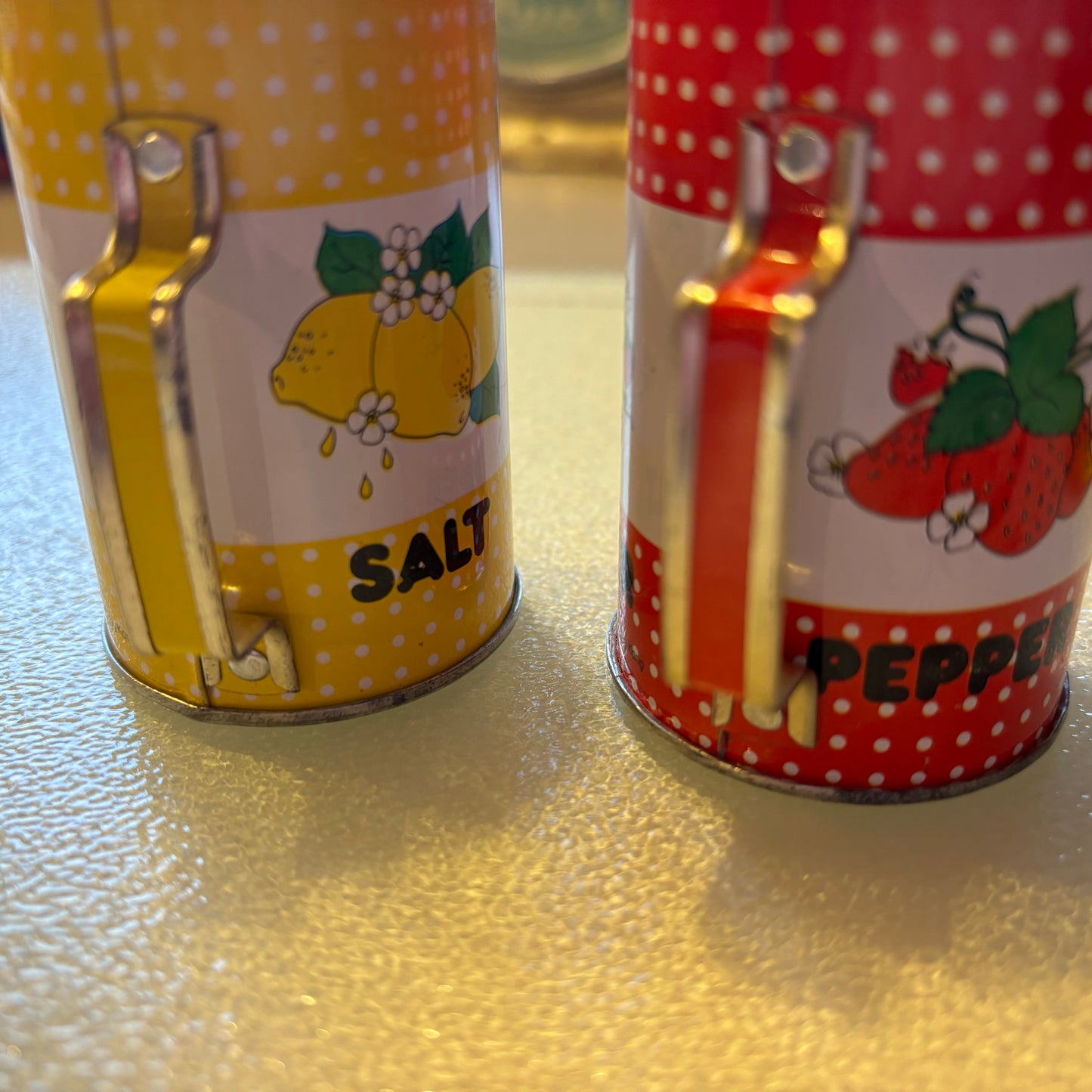 1985 Giftco Lemon and Strawberry Tin Salt and Pepper Shakers | Made in Hong Kong