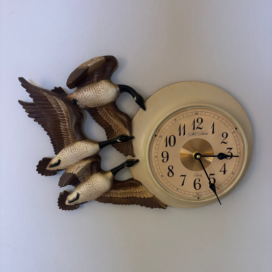 Vintage 1982 Burwood Canada Goose Wall Clock | New Haven Rustic Lodge Decor | Made in USA