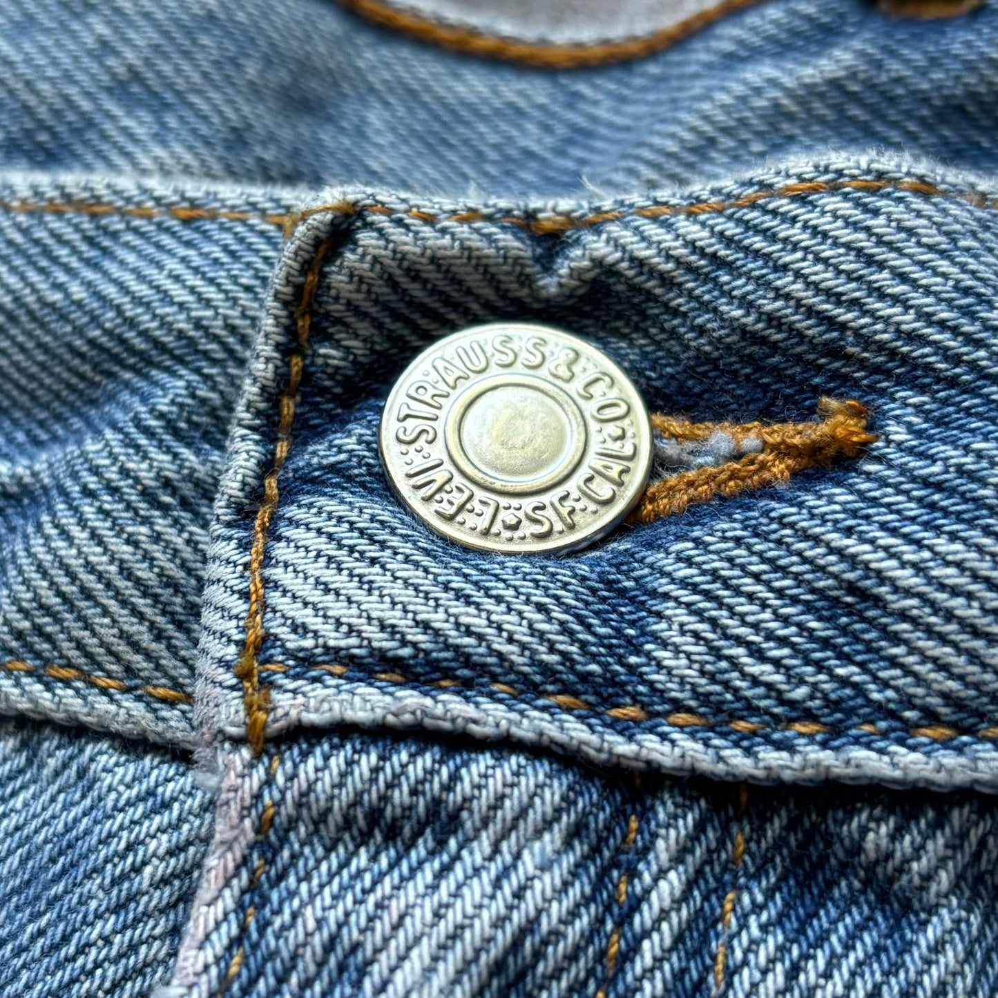 90's Vintage Levis Misses Denim Shorts | Made in Mexico