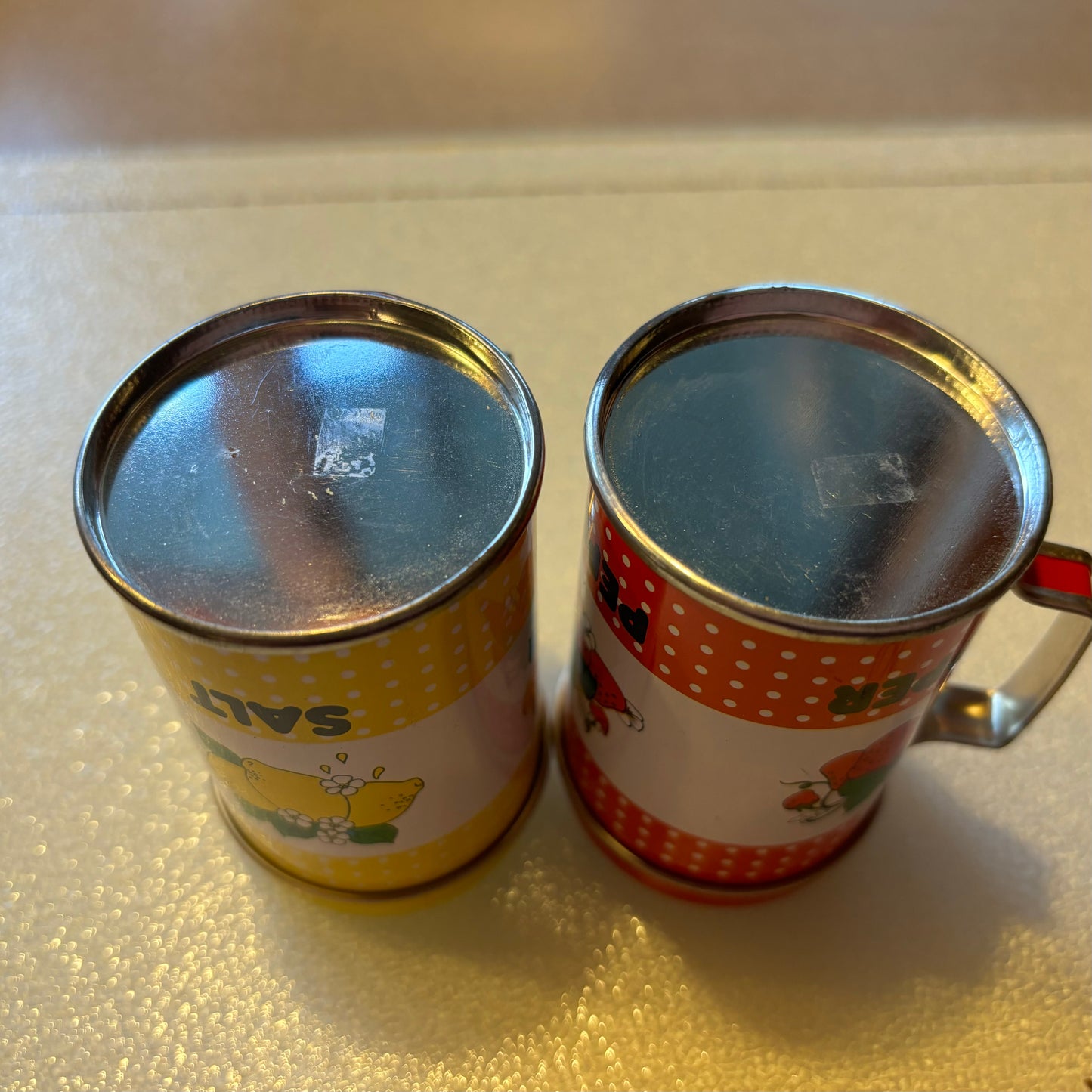 1985 Giftco Lemon and Strawberry Tin Salt and Pepper Shakers | Made in Hong Kong