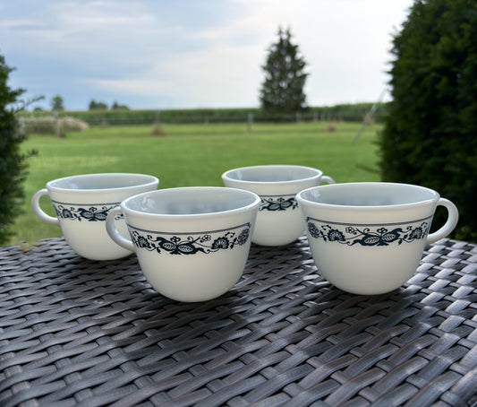 70’s Vintage “Old Town Blue Onion” Pyrex  Coffee Mugs | Set of 4